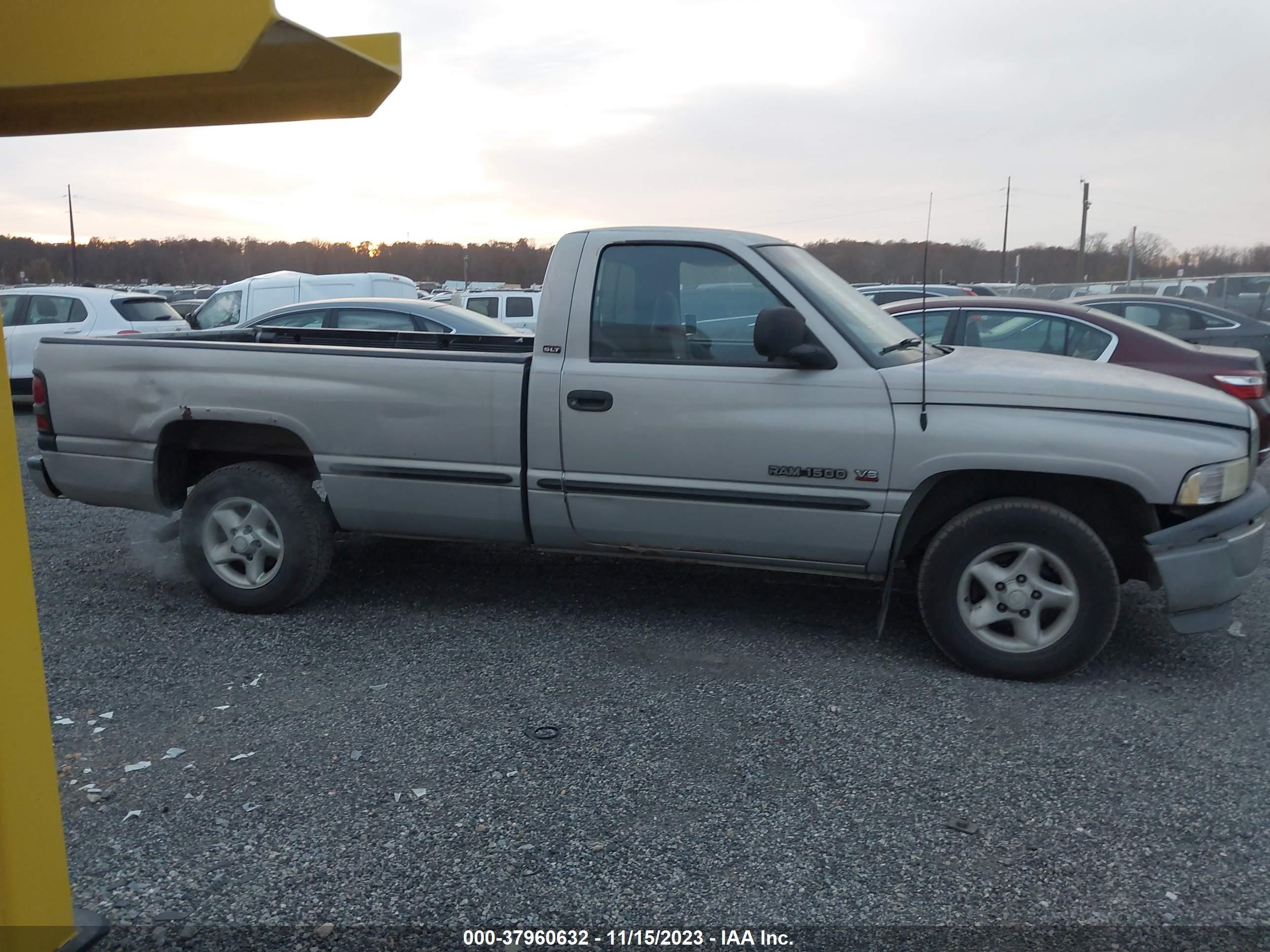 Photo 12 VIN: 1B7HC16Y8XS103873 - DODGE RAM 