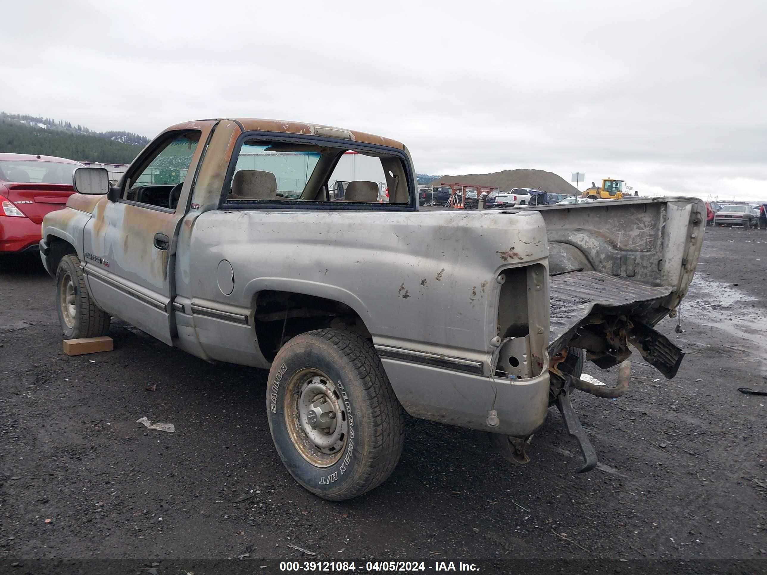 Photo 2 VIN: 1B7HC16Y9SS217857 - DODGE RAM 