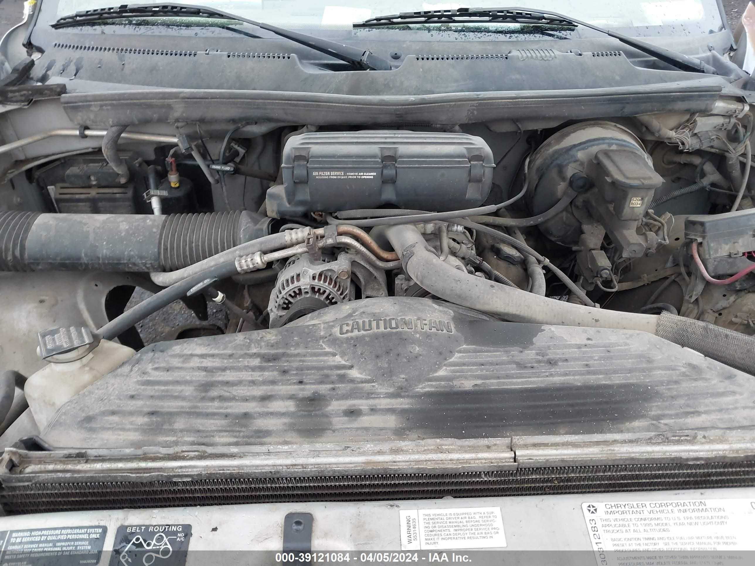 Photo 9 VIN: 1B7HC16Y9SS217857 - DODGE RAM 