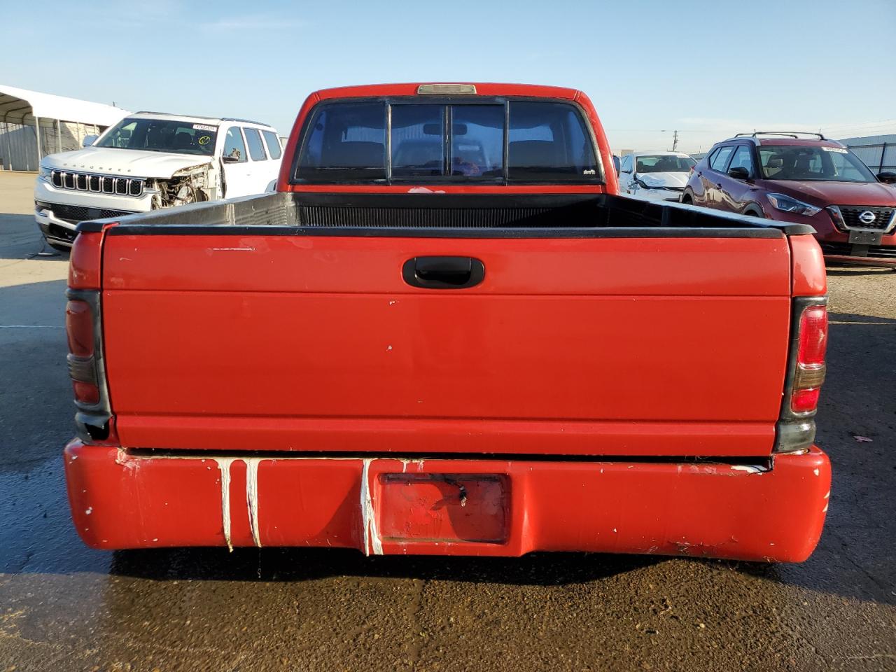 Photo 5 VIN: 1B7HC16Y9TJ120231 - DODGE RAM 