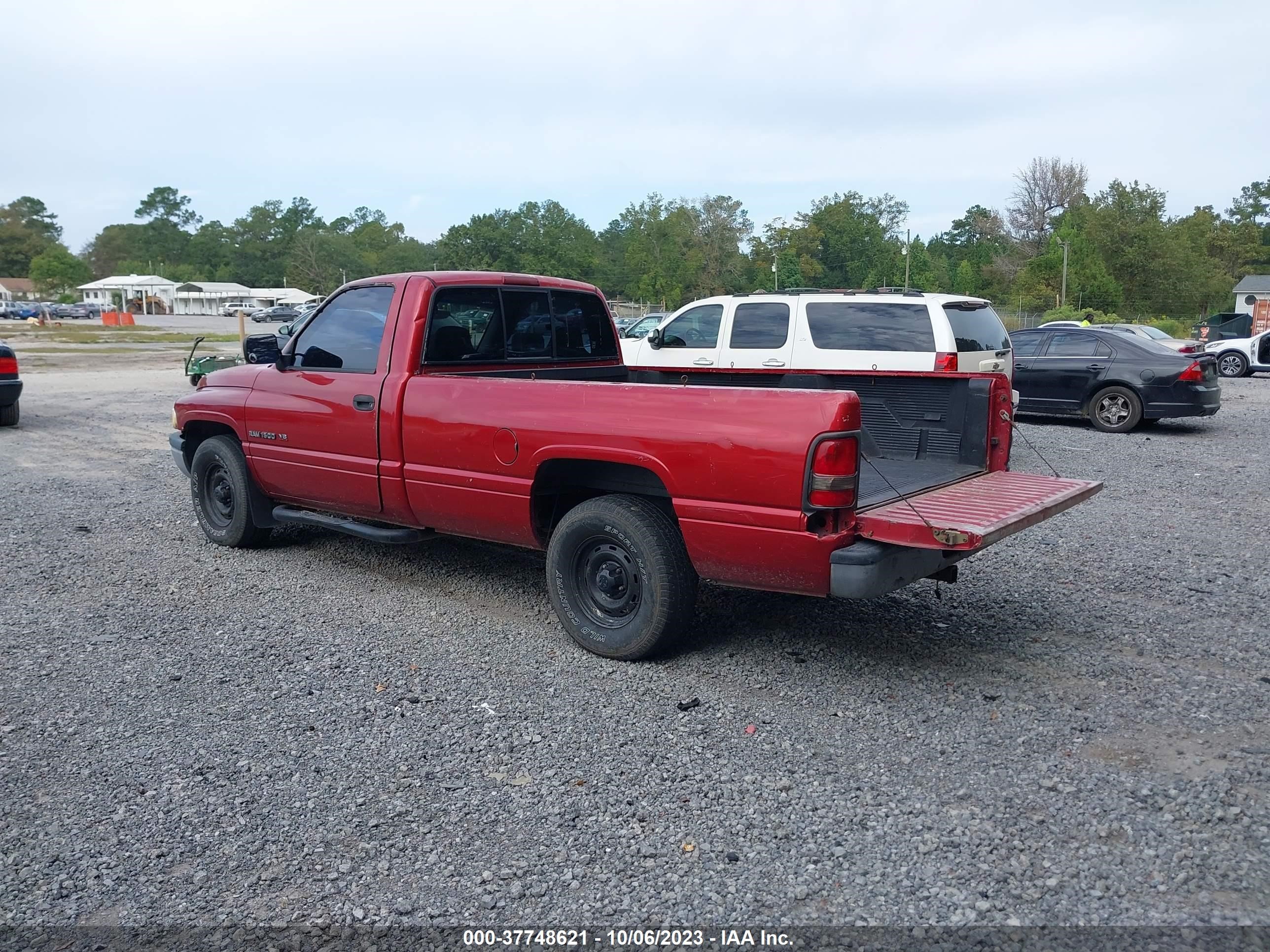 Photo 2 VIN: 1B7HC16Y9VJ511298 - DODGE RAM 