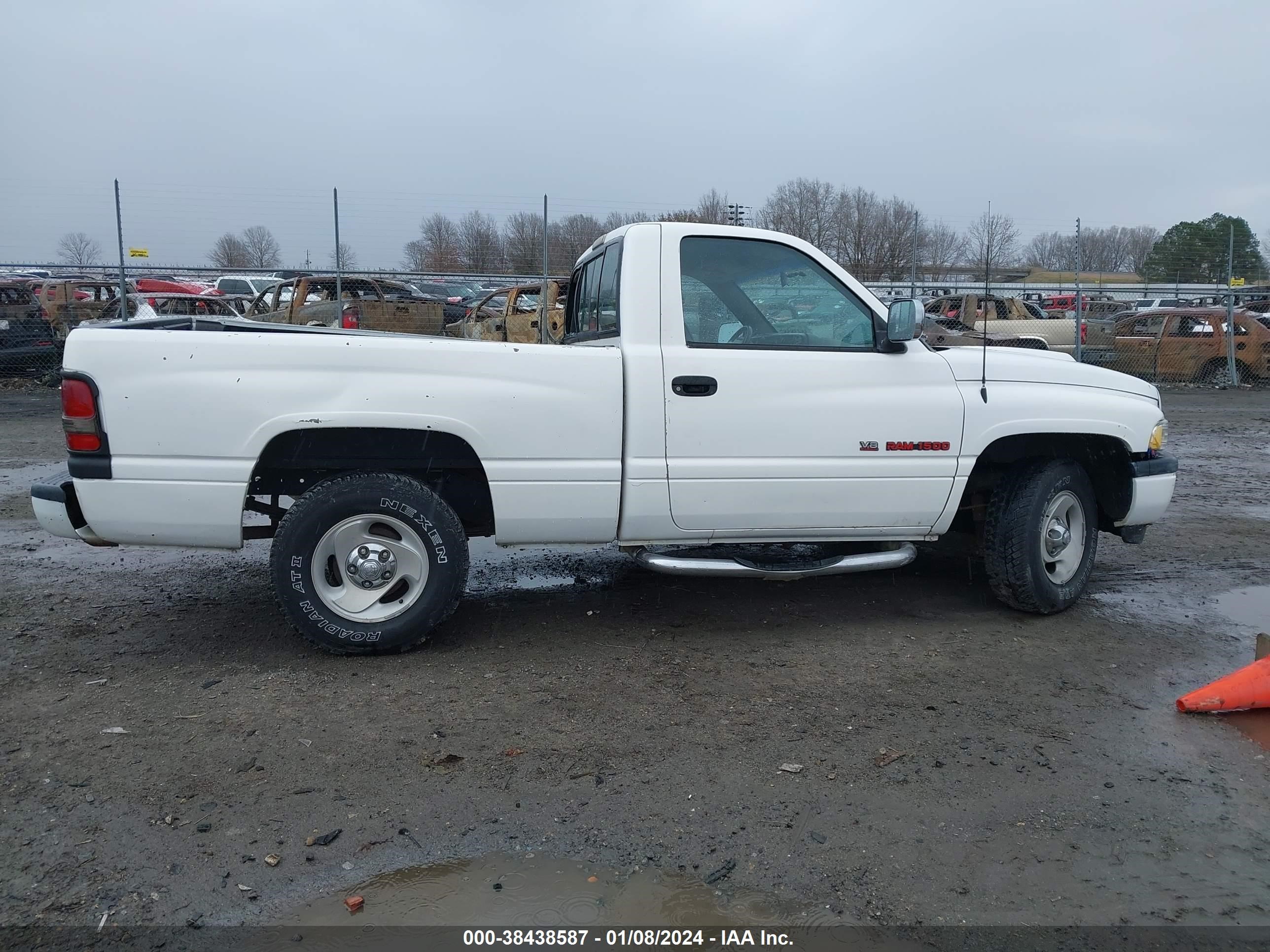 Photo 12 VIN: 1B7HC16Z3TJ201055 - DODGE RAM 