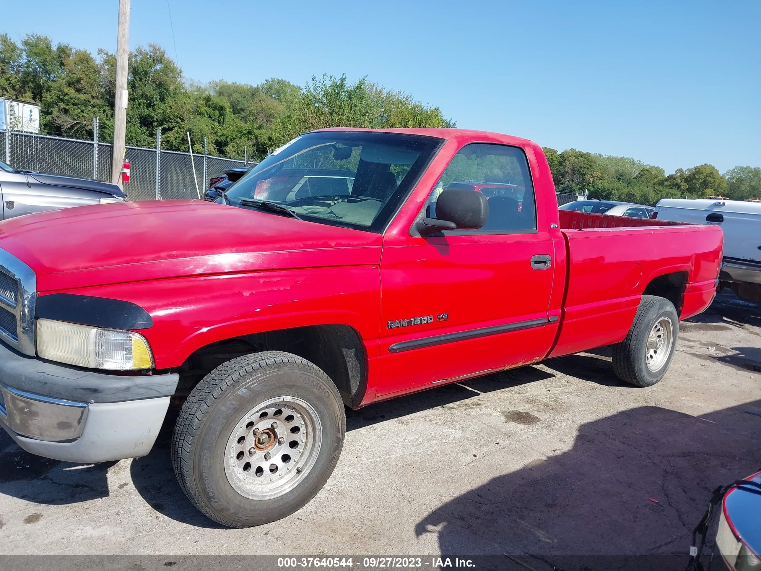 Photo 14 VIN: 1B7HC16Z4YS502256 - DODGE RAM 