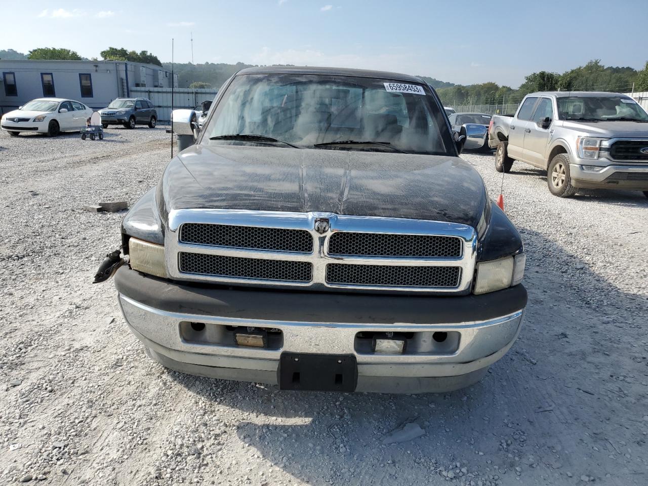 Photo 4 VIN: 1B7HC16Z7SS379835 - DODGE RAM 