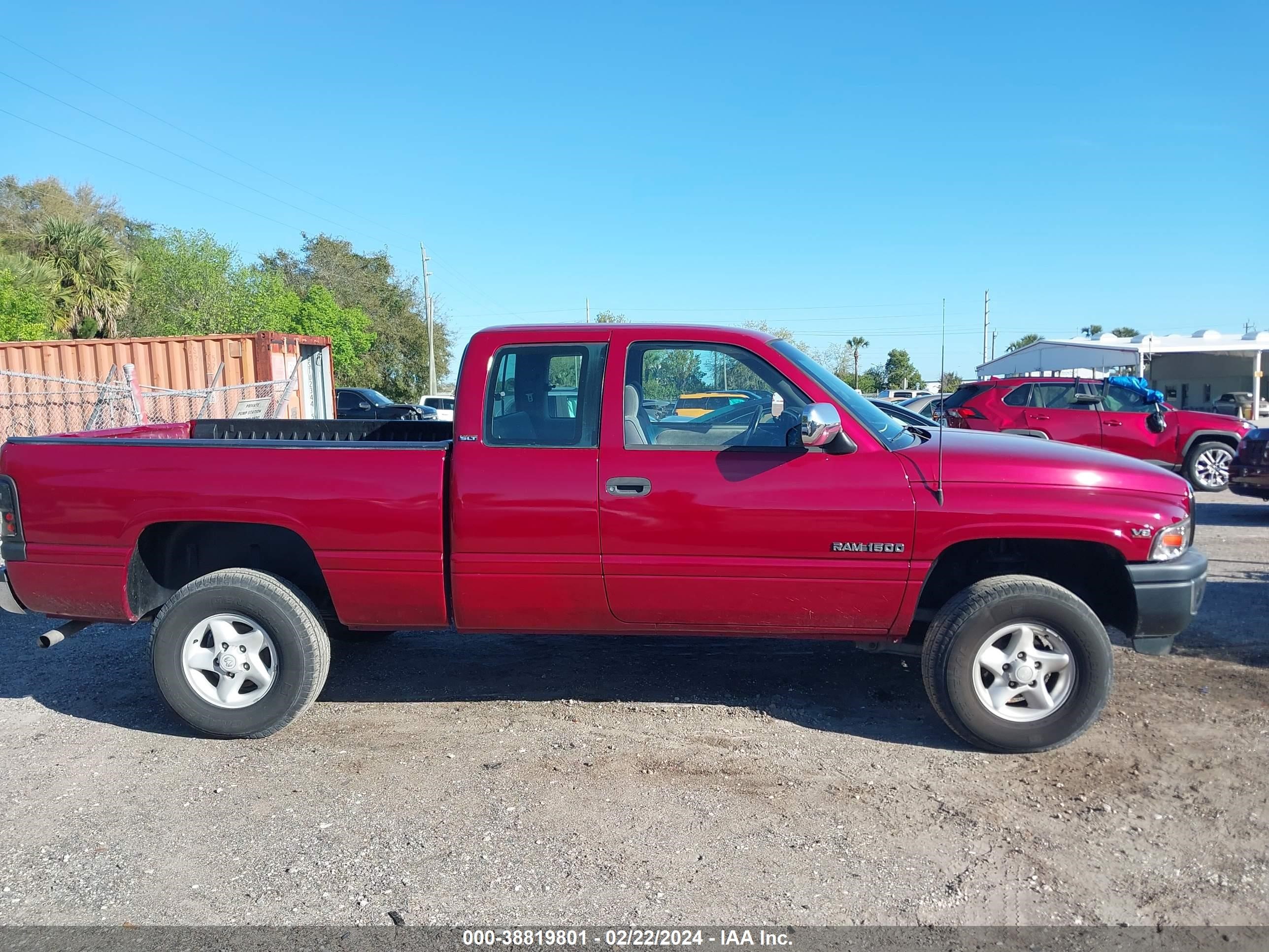 Photo 12 VIN: 1B7HF13Y2TJ189872 - DODGE RAM 