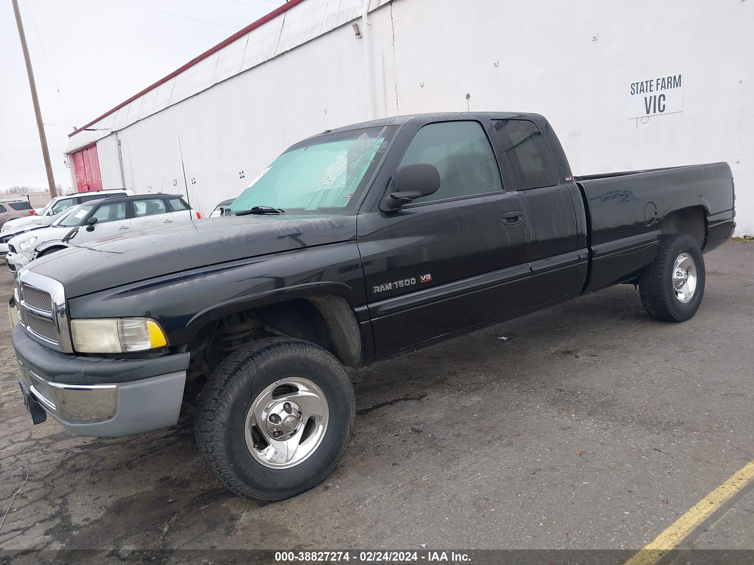 Photo 1 VIN: 1B7HF13Y5WJ235375 - DODGE RAM 