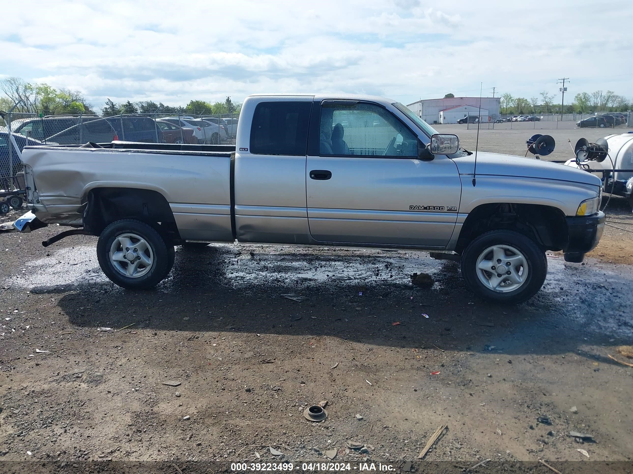 Photo 12 VIN: 1B7HF13Y8VJ621447 - DODGE RAM 