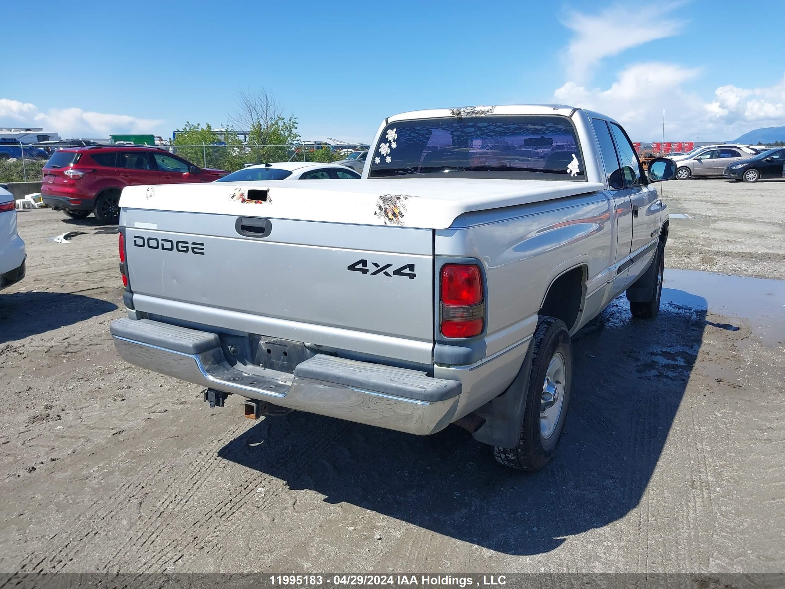 Photo 3 VIN: 1B7HF13YX1J546048 - DODGE RAM 