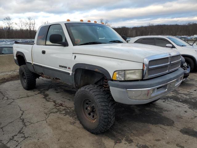 Photo 3 VIN: 1B7HF13YXWJ103888 - DODGE RAM 1500 