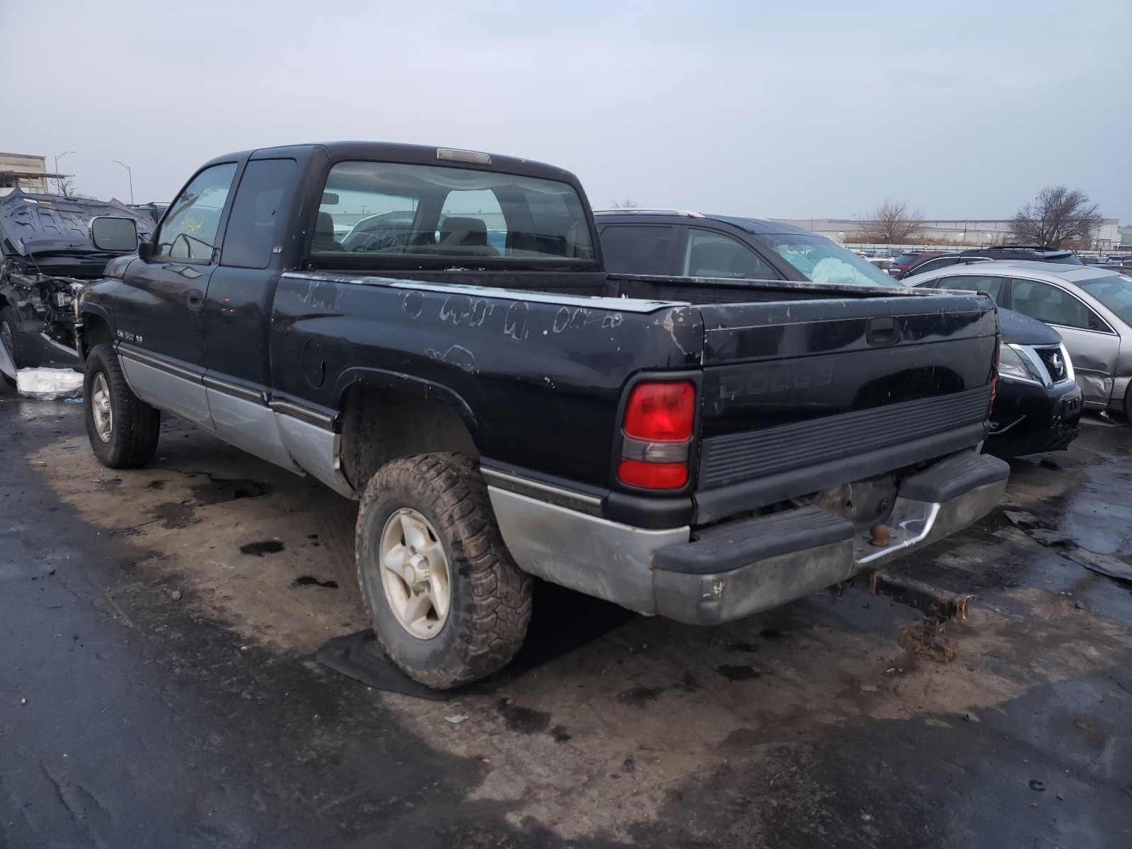 Photo 2 VIN: 1B7HF13Z1VJ602182 - DODGE RAM 1500 