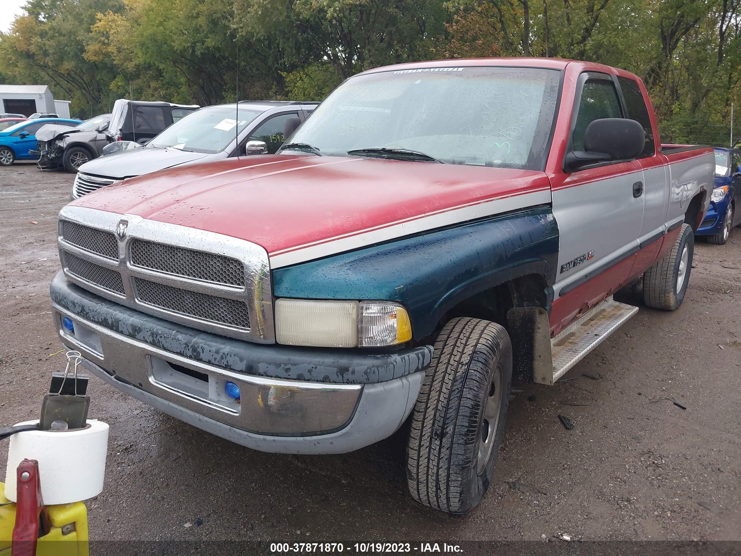 Photo 1 VIN: 1B7HF13Z1WJ151062 - DODGE RAM 