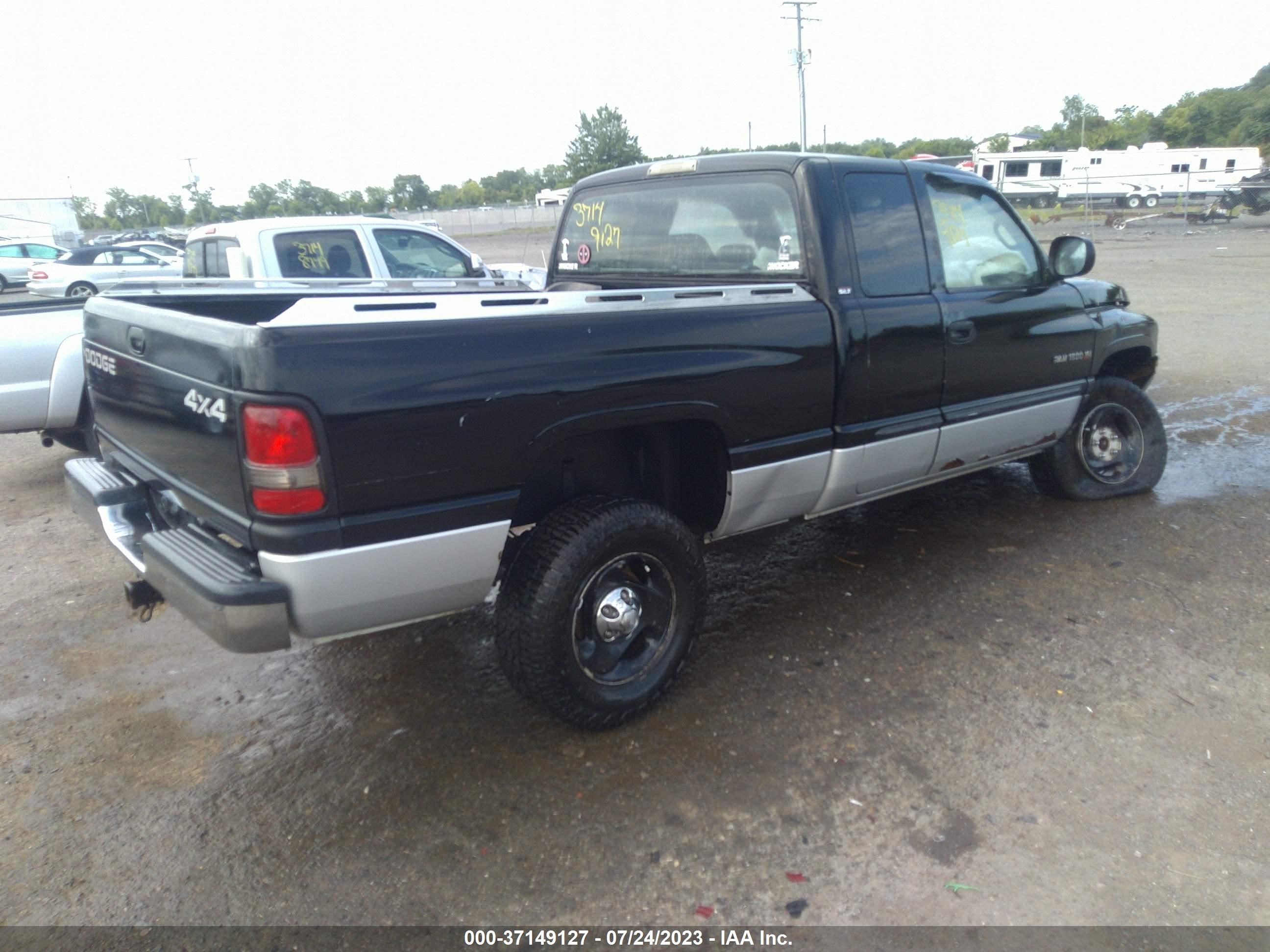 Photo 3 VIN: 1B7HF13Z21J596063 - DODGE RAM 