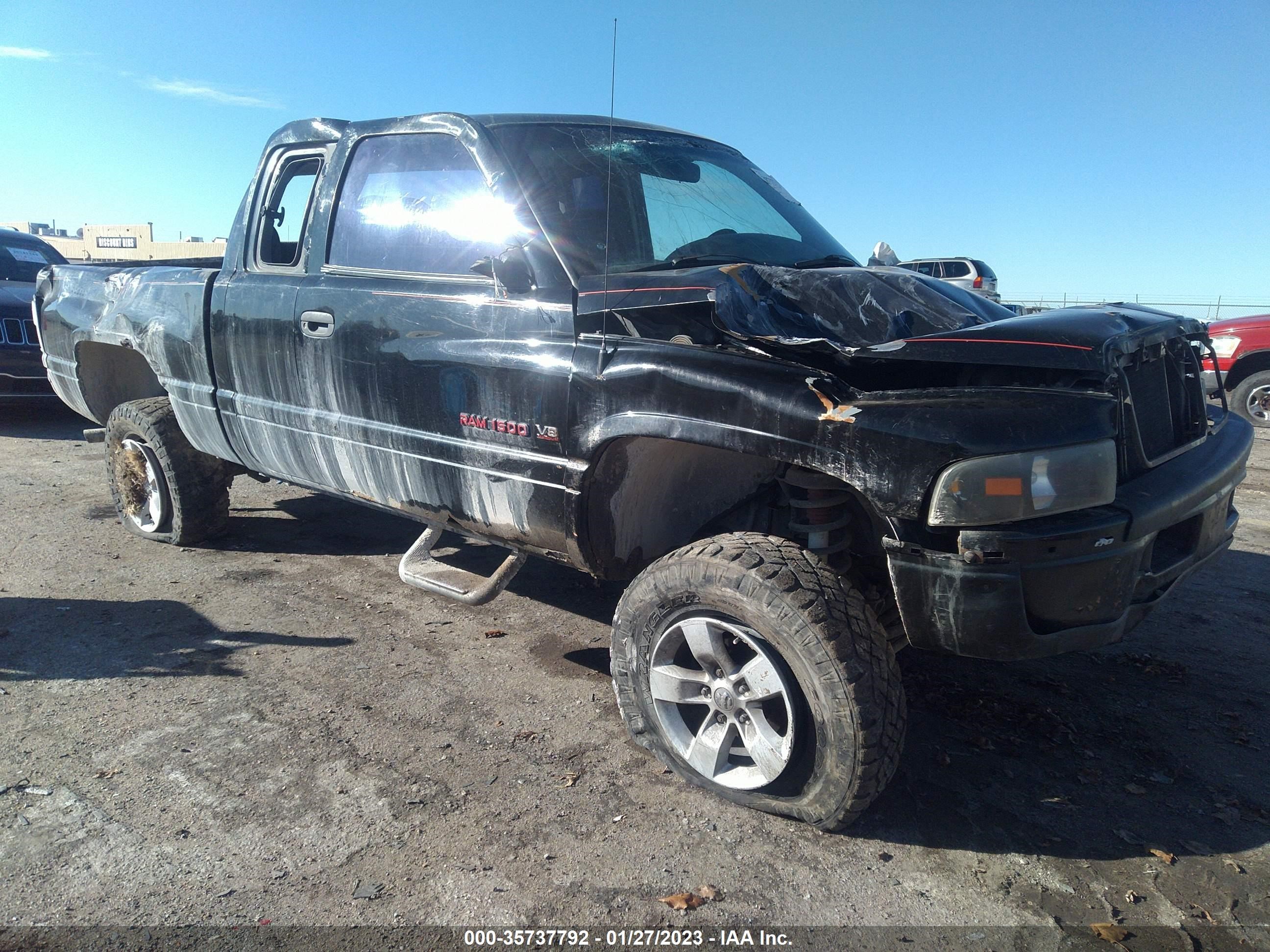 Photo 0 VIN: 1B7HF13Z4WJ112644 - DODGE RAM 