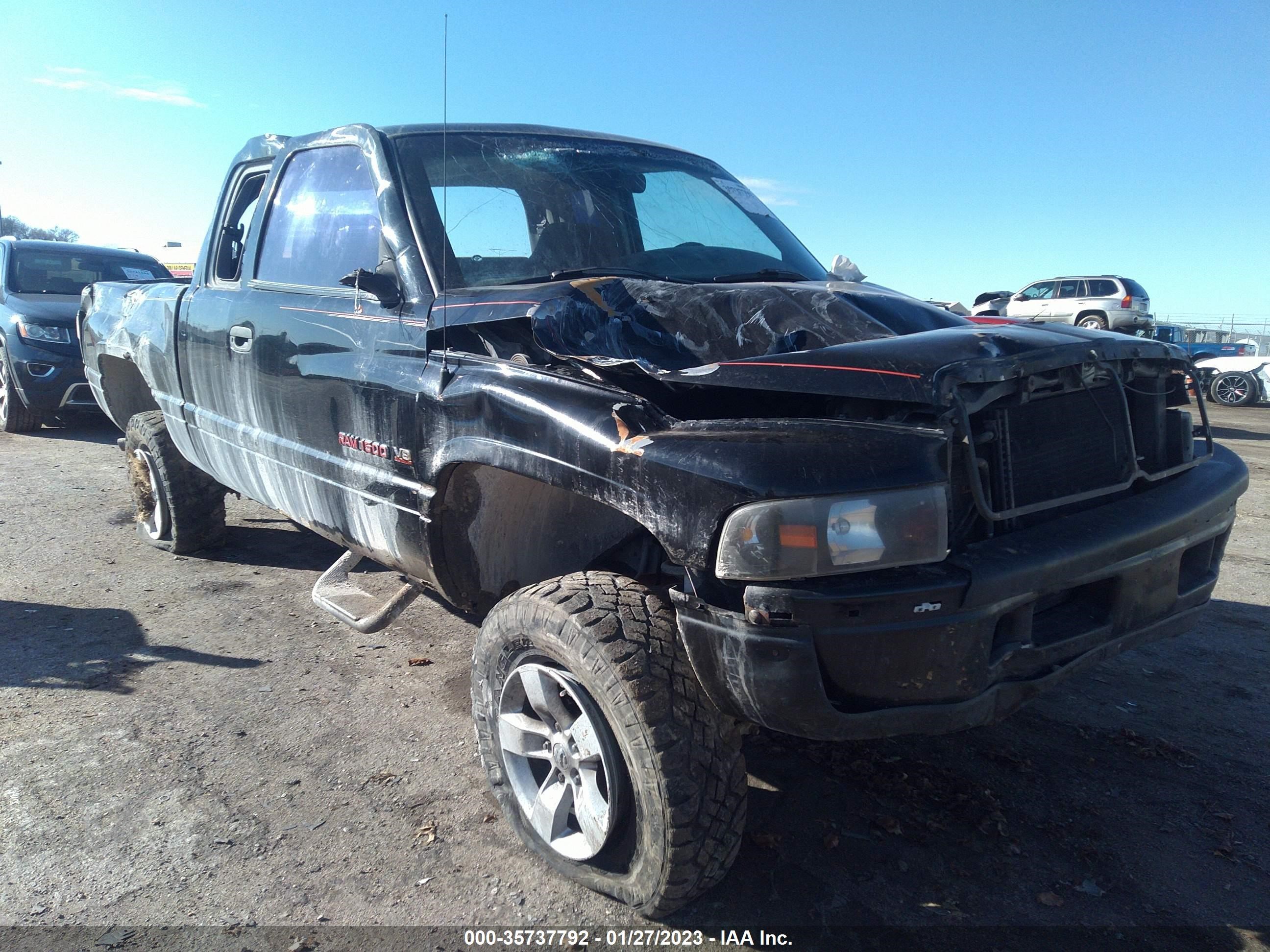 Photo 5 VIN: 1B7HF13Z4WJ112644 - DODGE RAM 