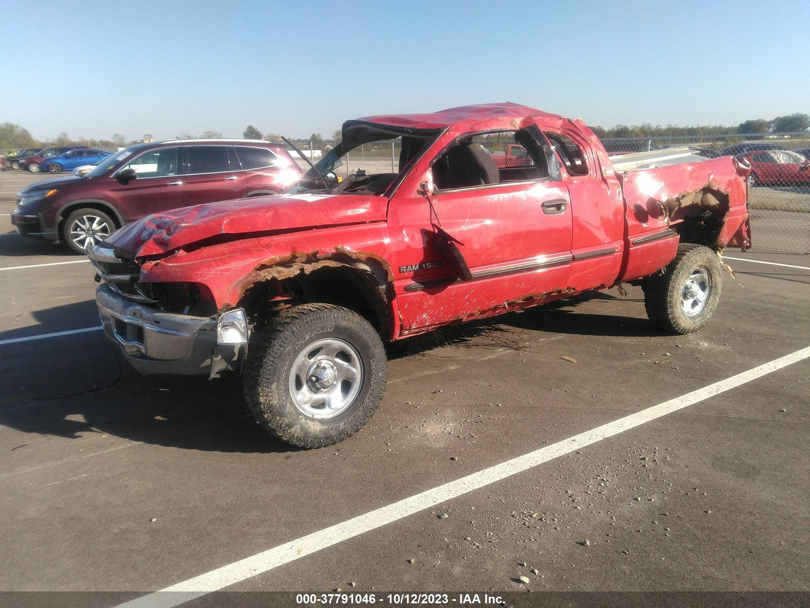 Photo 5 VIN: 1B7HF13Z4WJ113616 - DODGE RAM 