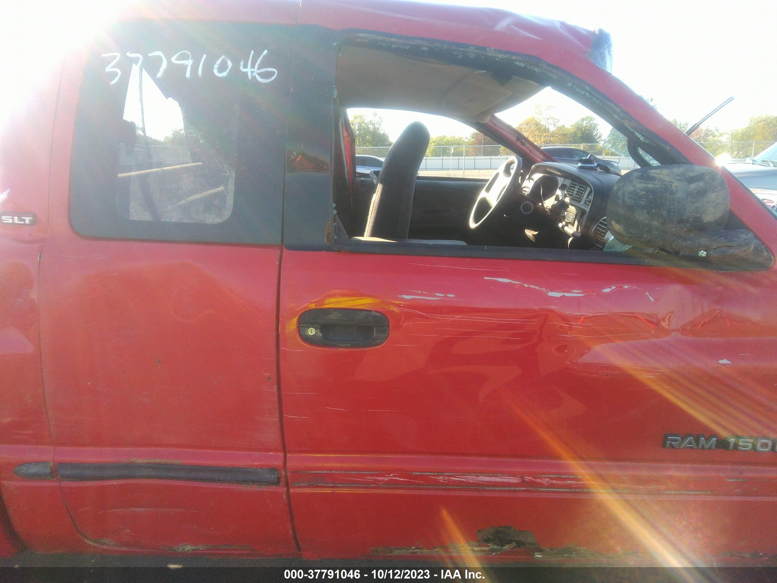 Photo 7 VIN: 1B7HF13Z4WJ113616 - DODGE RAM 