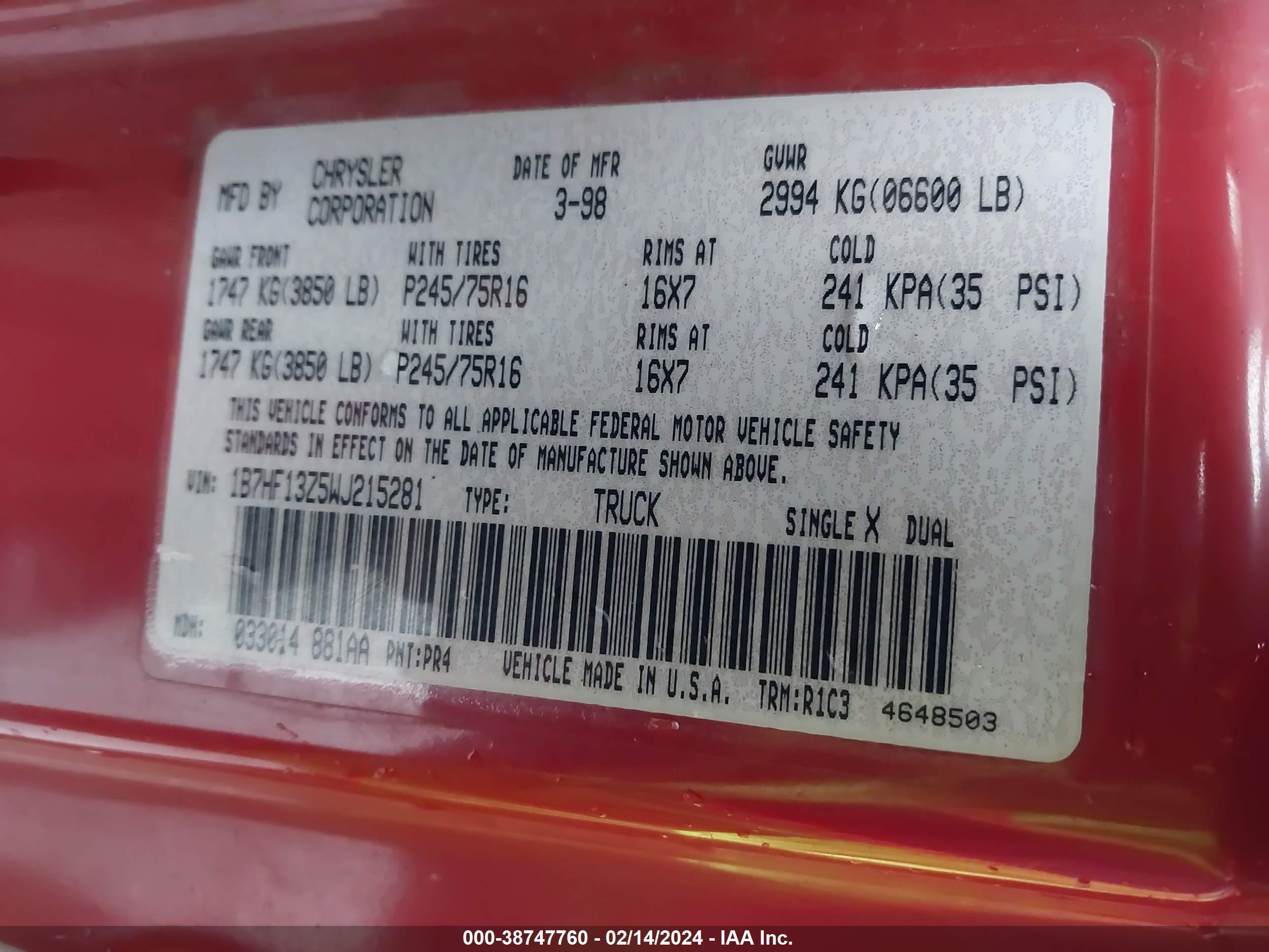 Photo 8 VIN: 1B7HF13Z5WJ215281 - DODGE RAM 