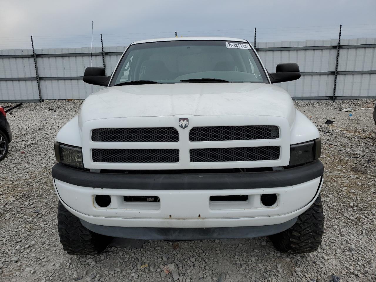 Photo 4 VIN: 1B7HF13Z7WJ145296 - DODGE RAM 