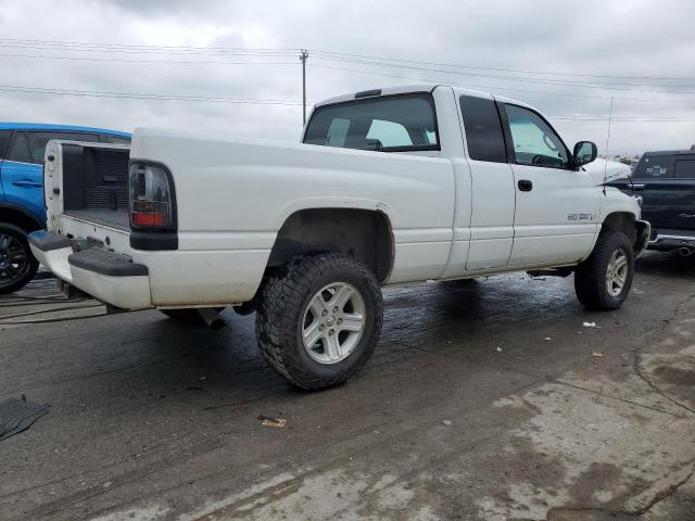 Photo 2 VIN: 1B7HF13Z9YJ120709 - DODGE RAM 1500 