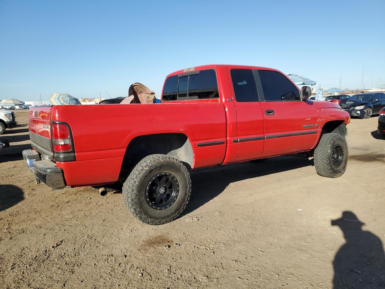 Photo 2 VIN: 1B7HF13ZXXJ596689 - DODGE RAM 