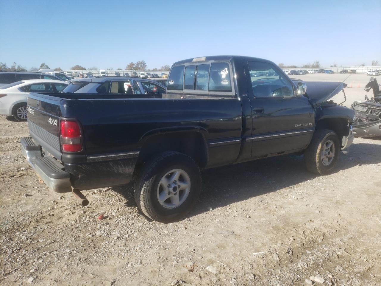 Photo 2 VIN: 1B7HF16Y0VJ531267 - DODGE RAM 