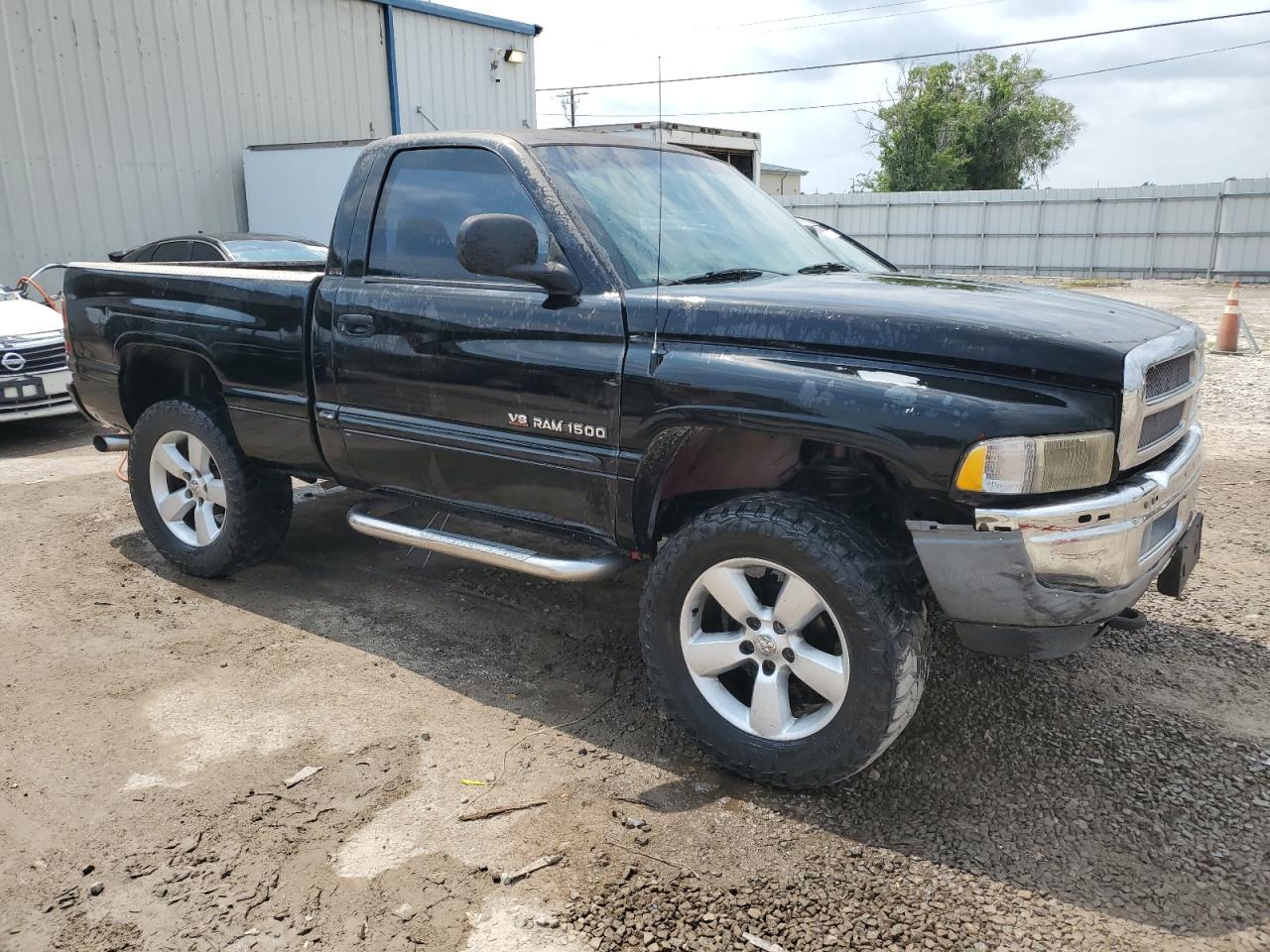 Photo 3 VIN: 1B7HF16Y11S126281 - DODGE RAM 