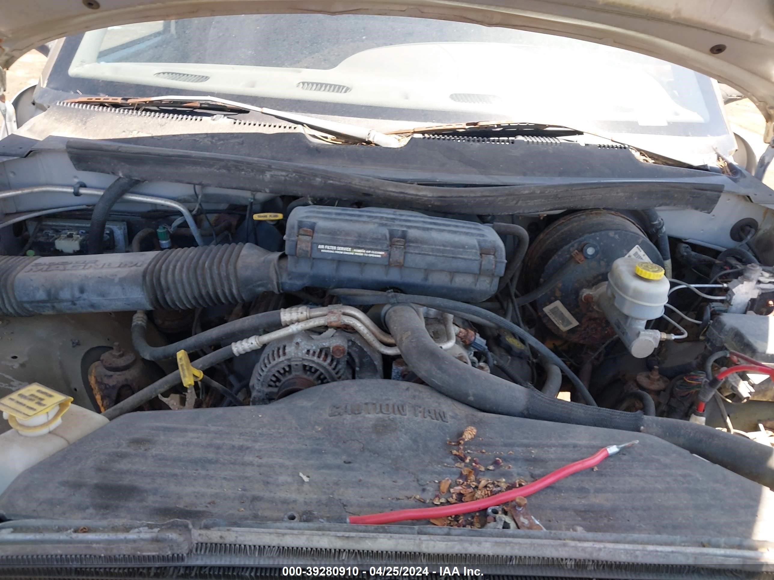 Photo 9 VIN: 1B7HF16Y3WS624313 - DODGE RAM 