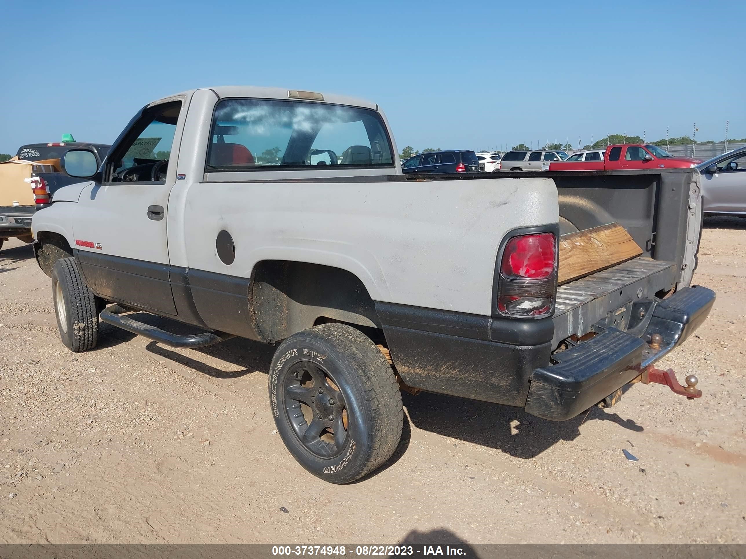 Photo 2 VIN: 1B7HF16Y51S291542 - DODGE RAM 