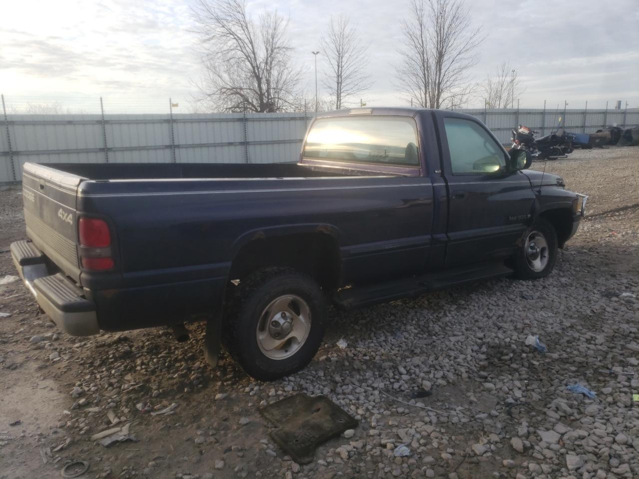 Photo 2 VIN: 1B7HF16Y6XS287024 - DODGE RAM 