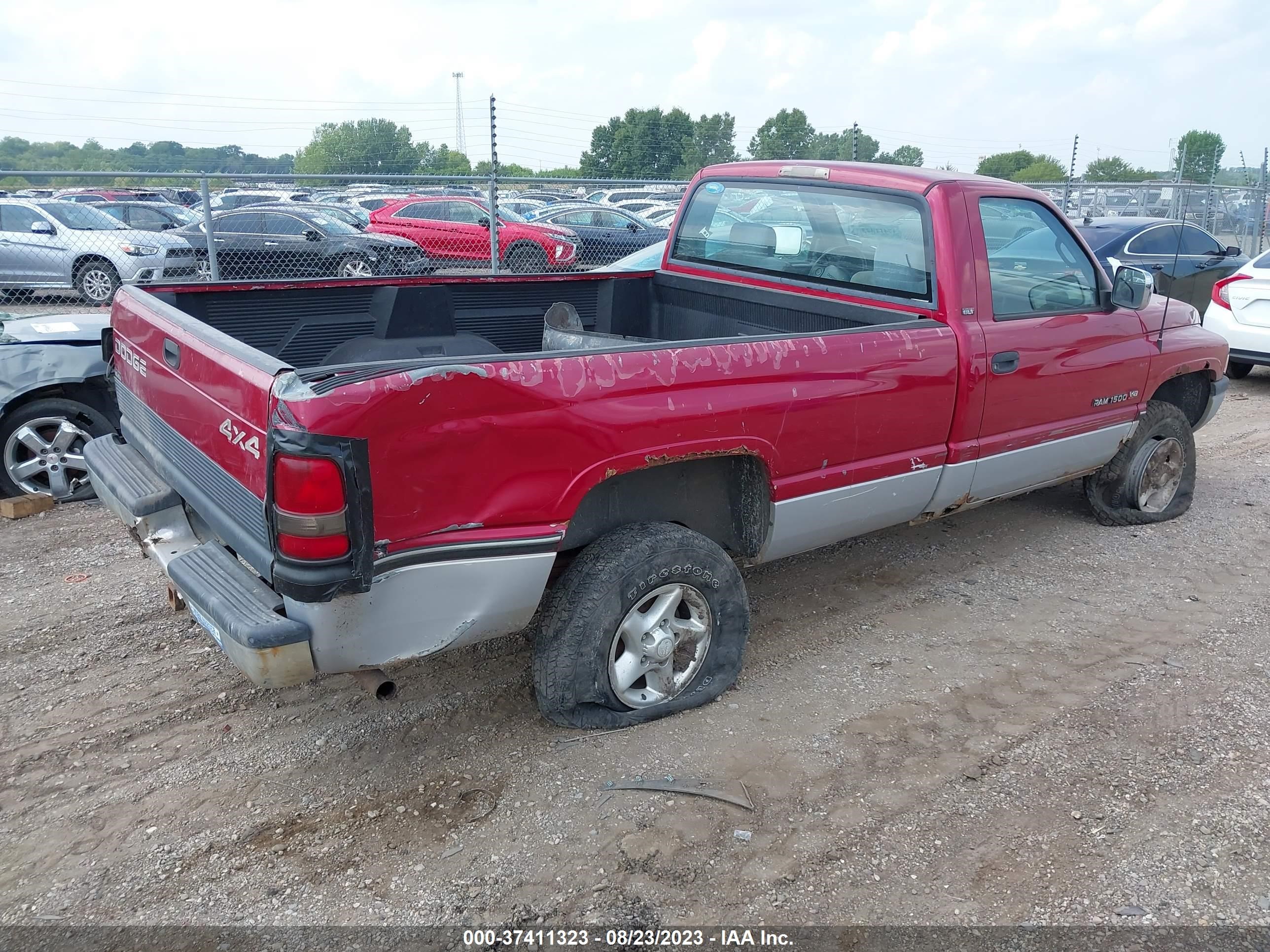 Photo 3 VIN: 1B7HF16Y8VS222365 - DODGE RAM 