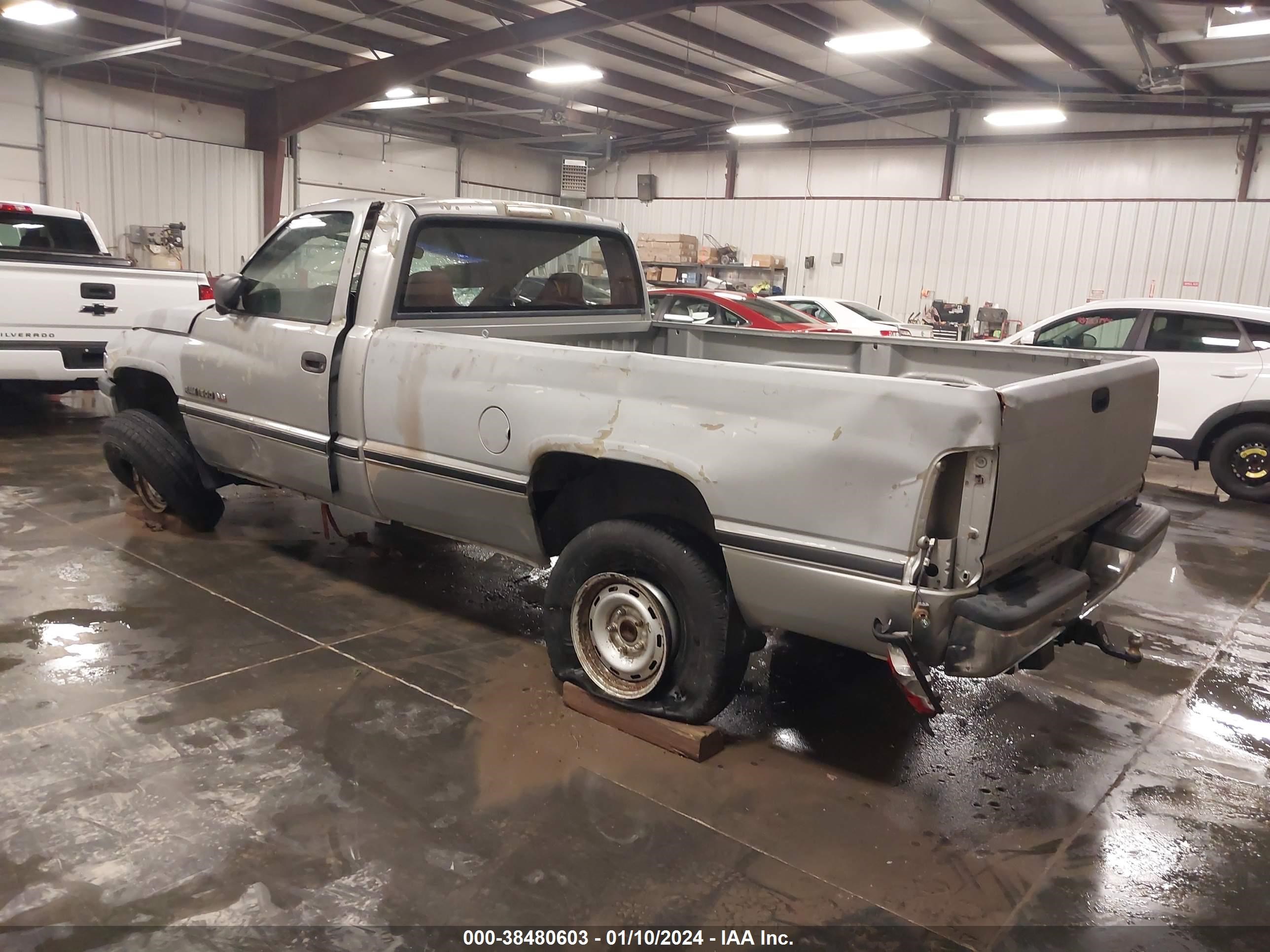 Photo 2 VIN: 1B7HF16YXSS122795 - DODGE RAM 