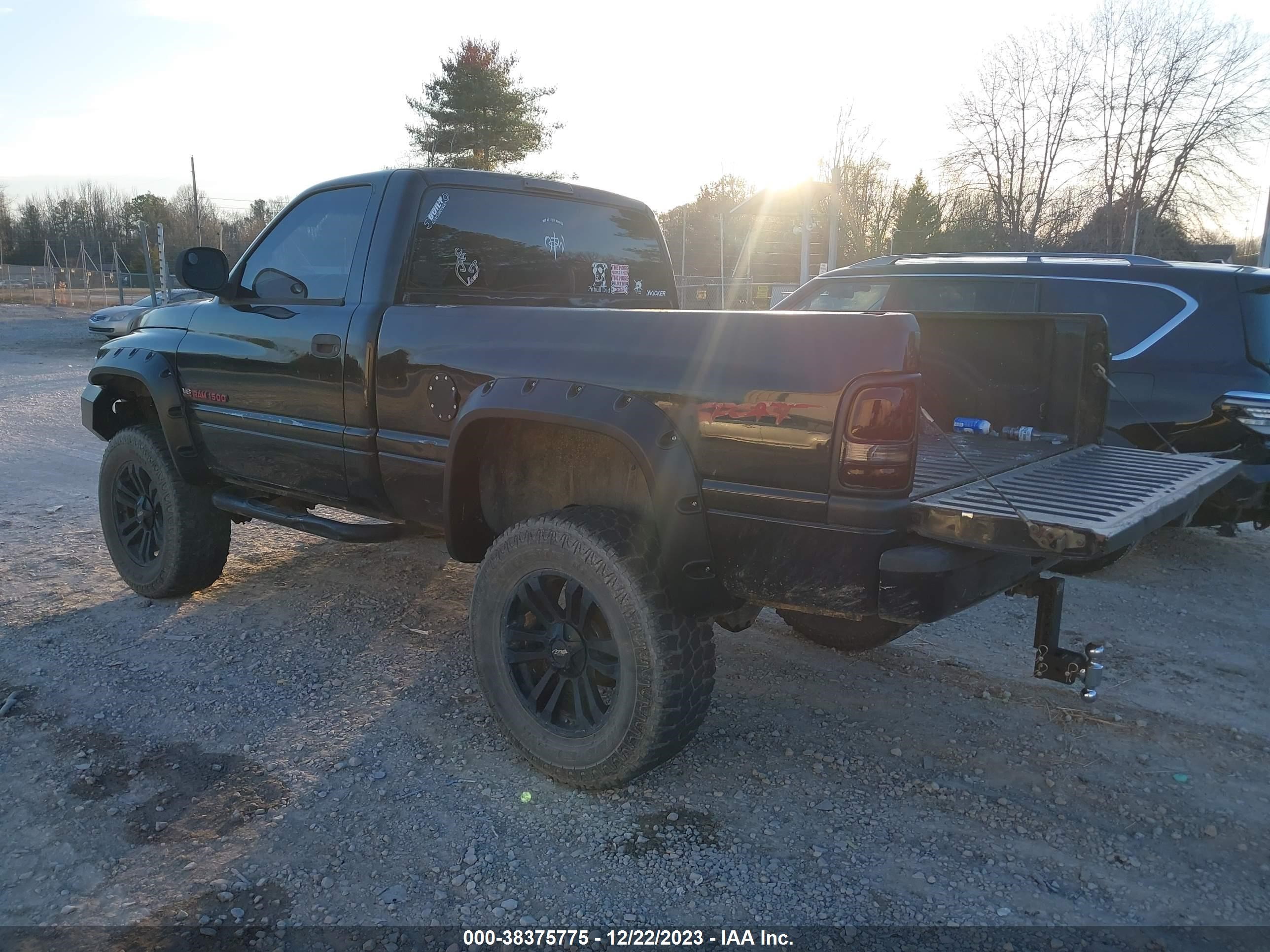 Photo 2 VIN: 1B7HF16Z3WS688232 - DODGE RAM 