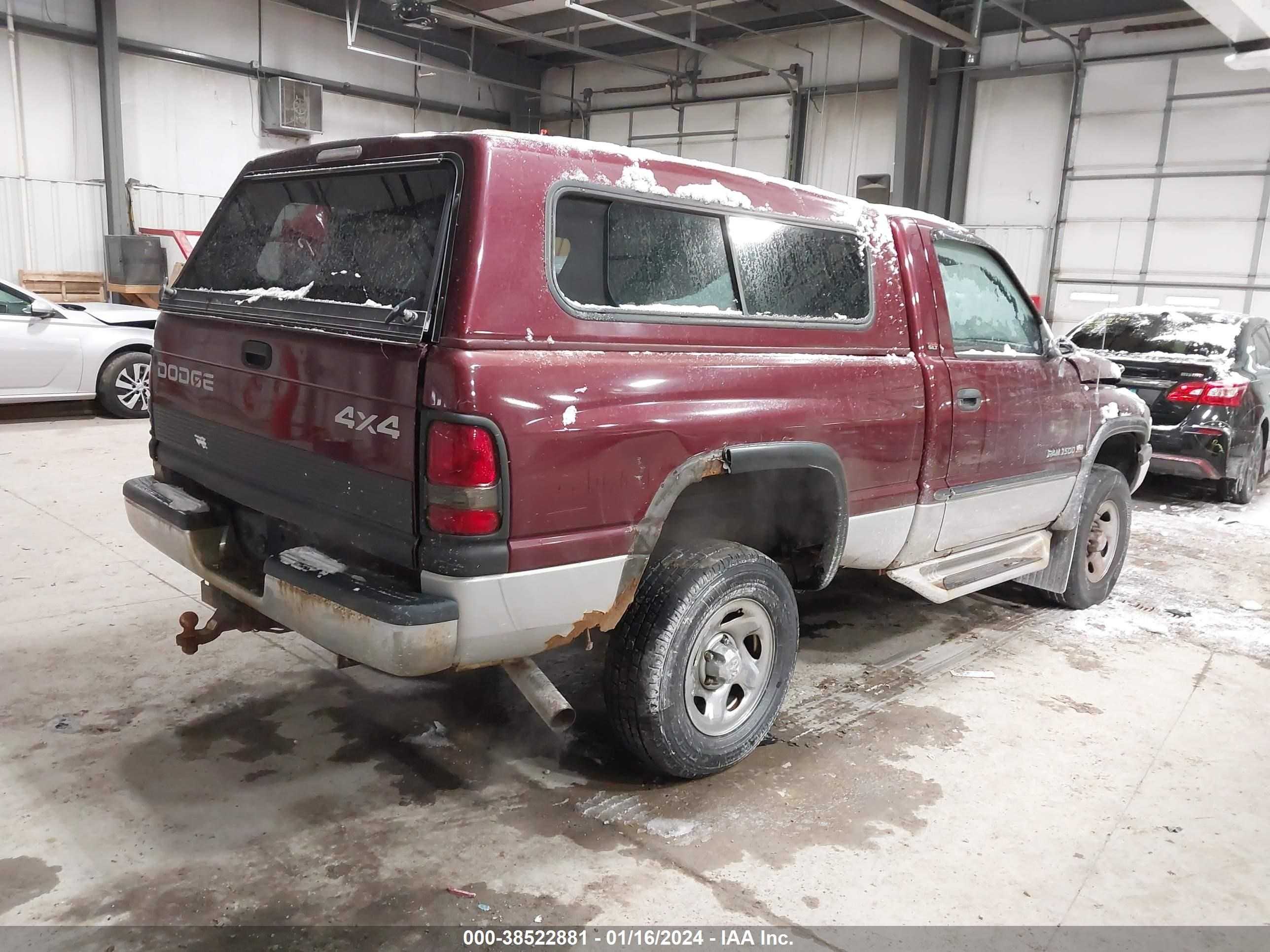 Photo 3 VIN: 1B7HF16Z4YS562867 - DODGE RAM 