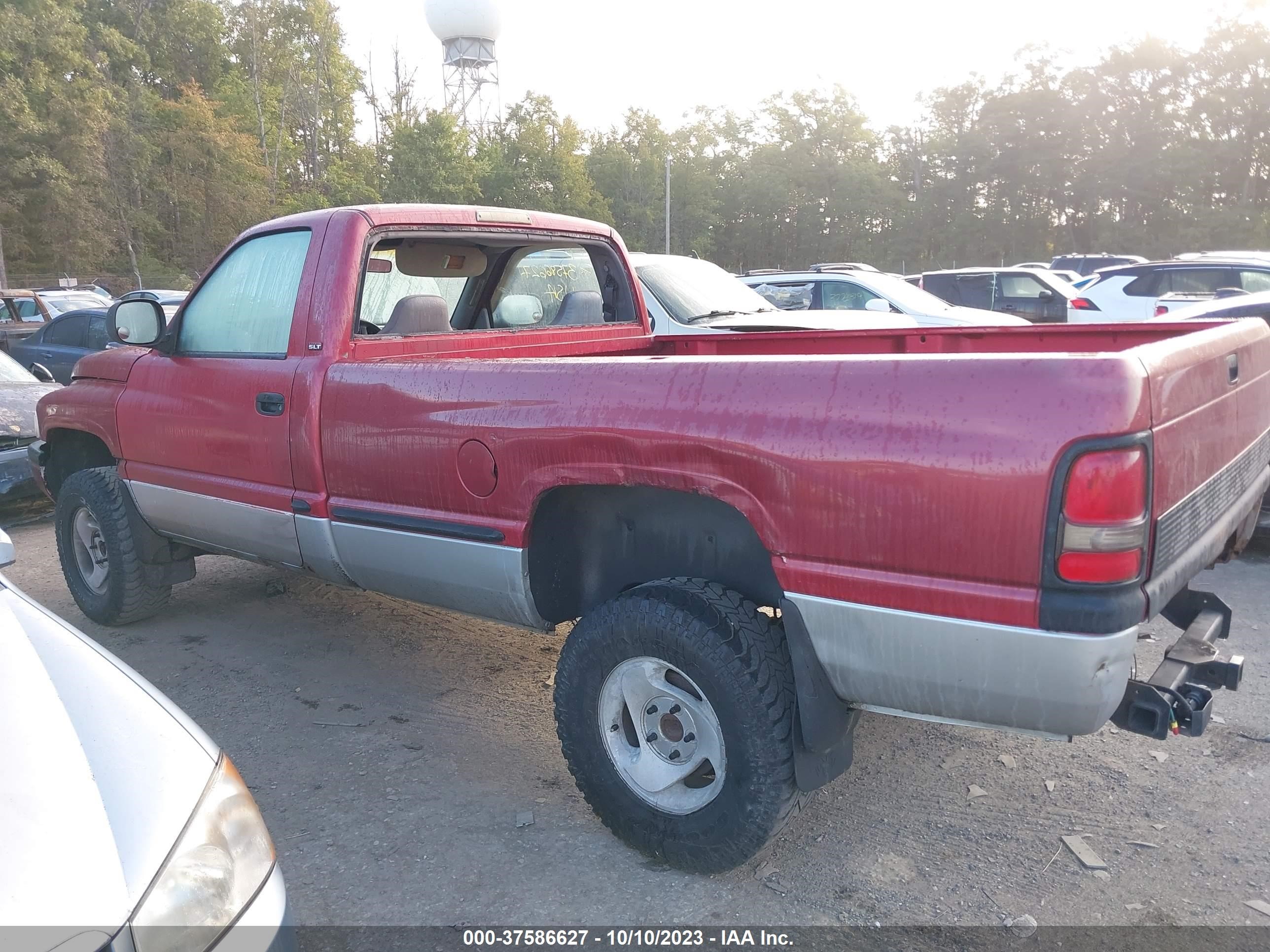 Photo 13 VIN: 1B7HF16Z7WS591440 - DODGE RAM 