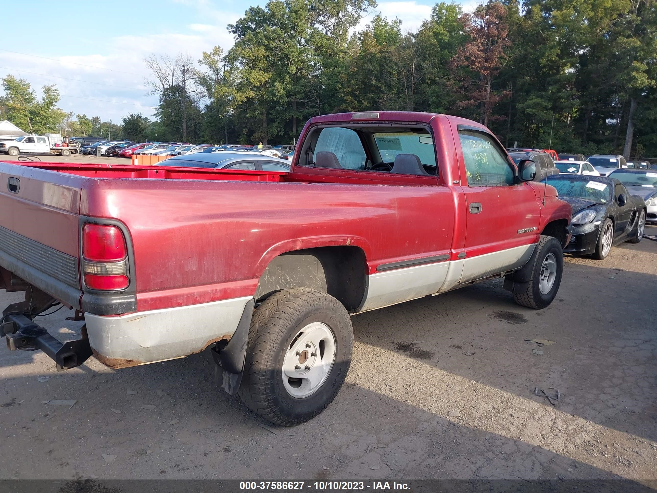 Photo 3 VIN: 1B7HF16Z7WS591440 - DODGE RAM 