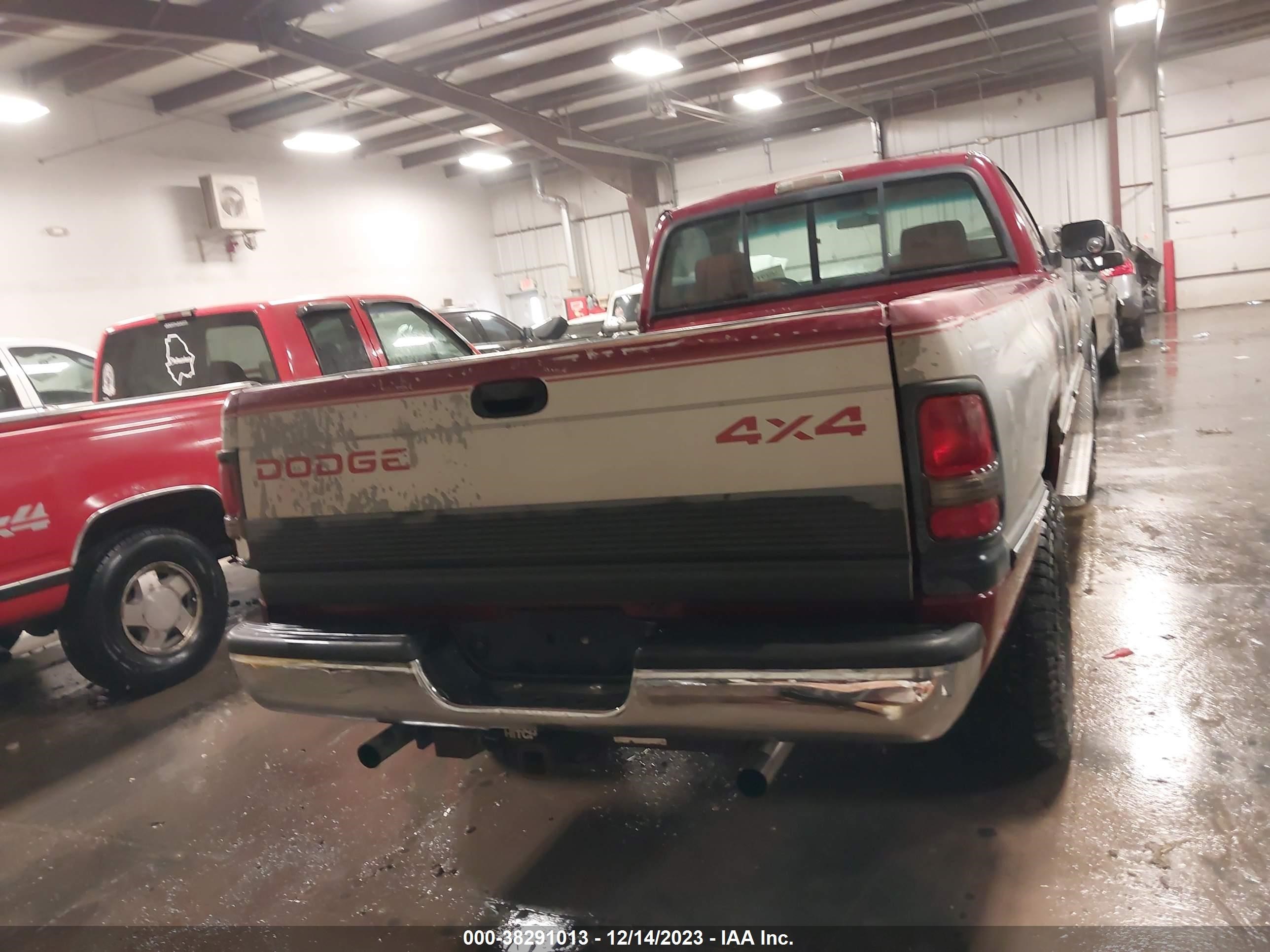 Photo 15 VIN: 1B7HF16Z9RS590097 - DODGE RAM 