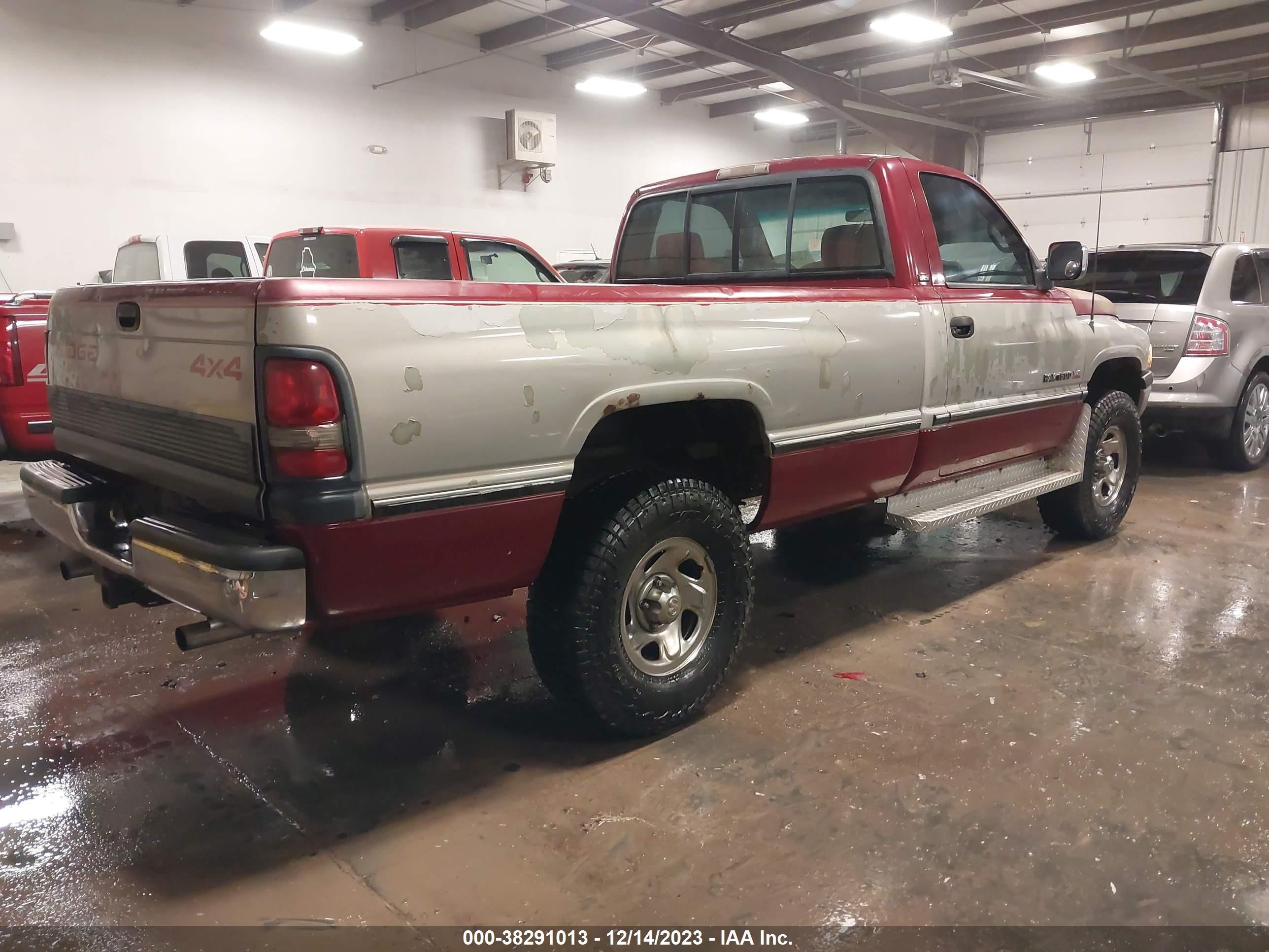 Photo 3 VIN: 1B7HF16Z9RS590097 - DODGE RAM 