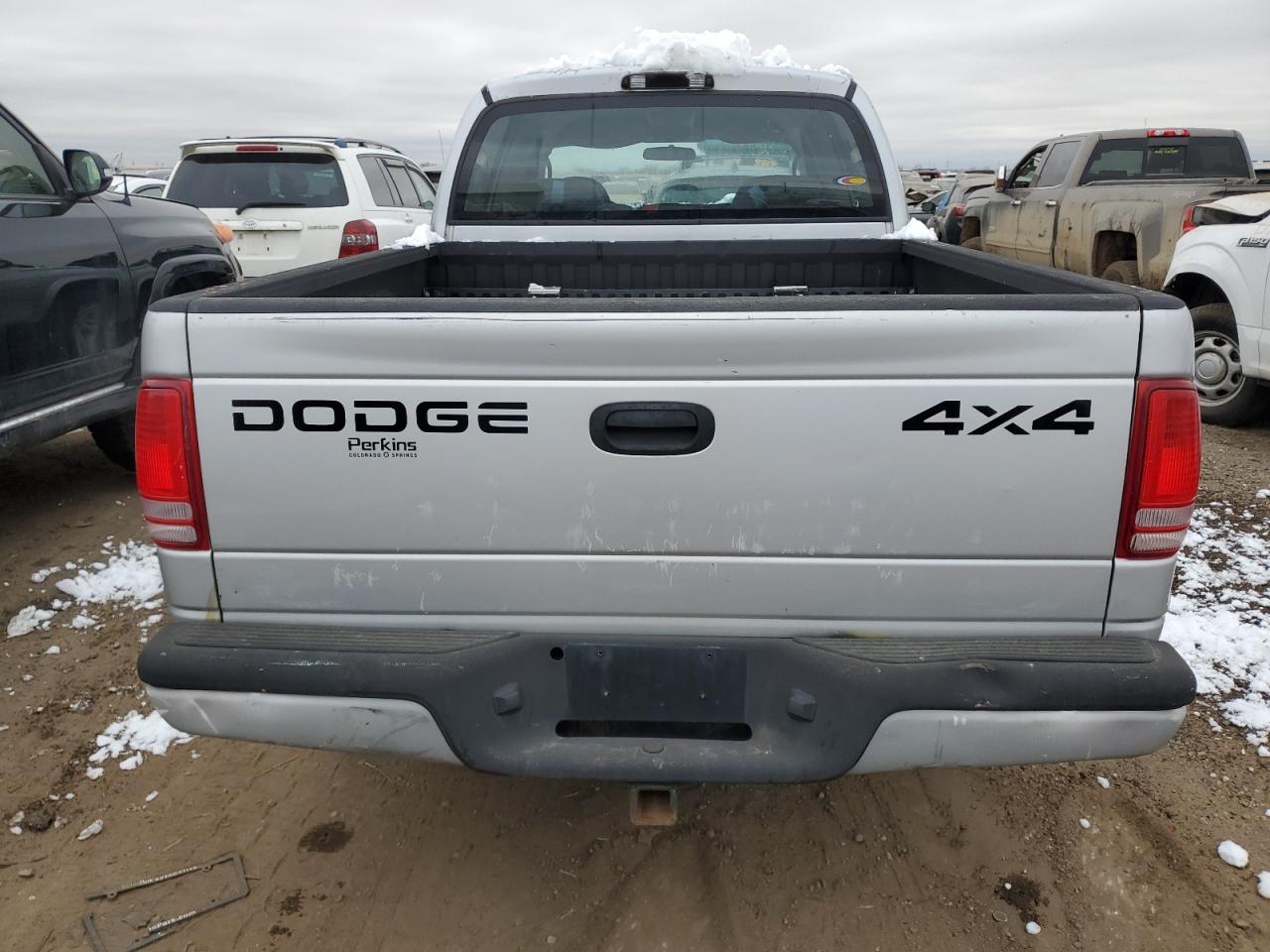 Photo 5 VIN: 1B7HG38N32S620297 - DODGE DAKOTA 