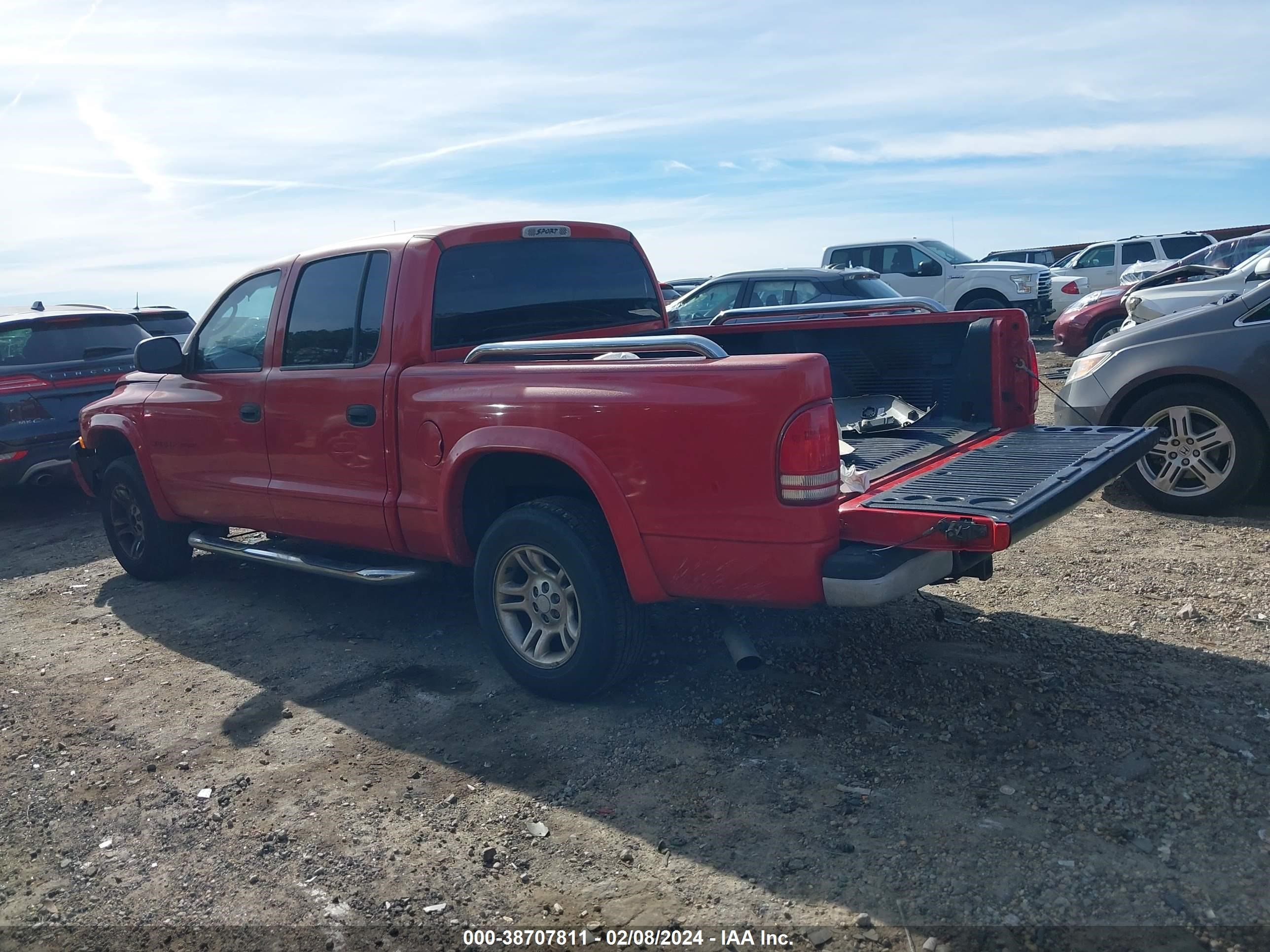 Photo 2 VIN: 1B7HG38N42S584376 - DODGE DAKOTA 