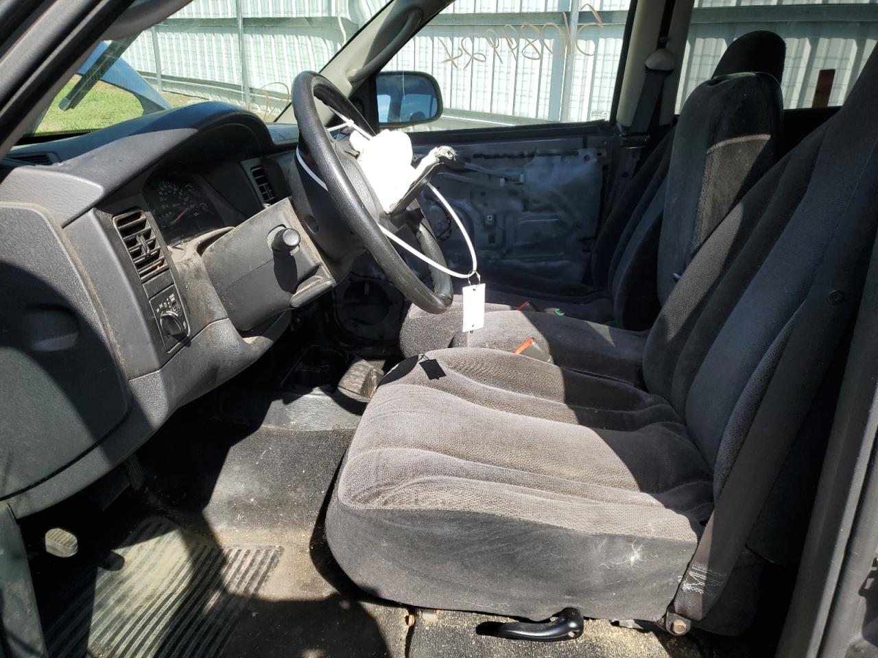 Photo 6 VIN: 1B7HG48NX2S696153 - DODGE DAKOTA 