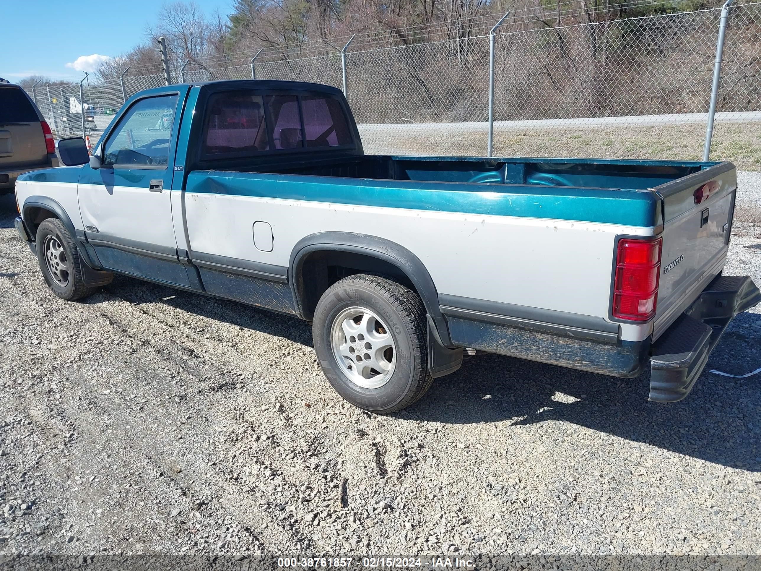 Photo 2 VIN: 1B7HL26Y1SS372991 - DODGE DAKOTA 