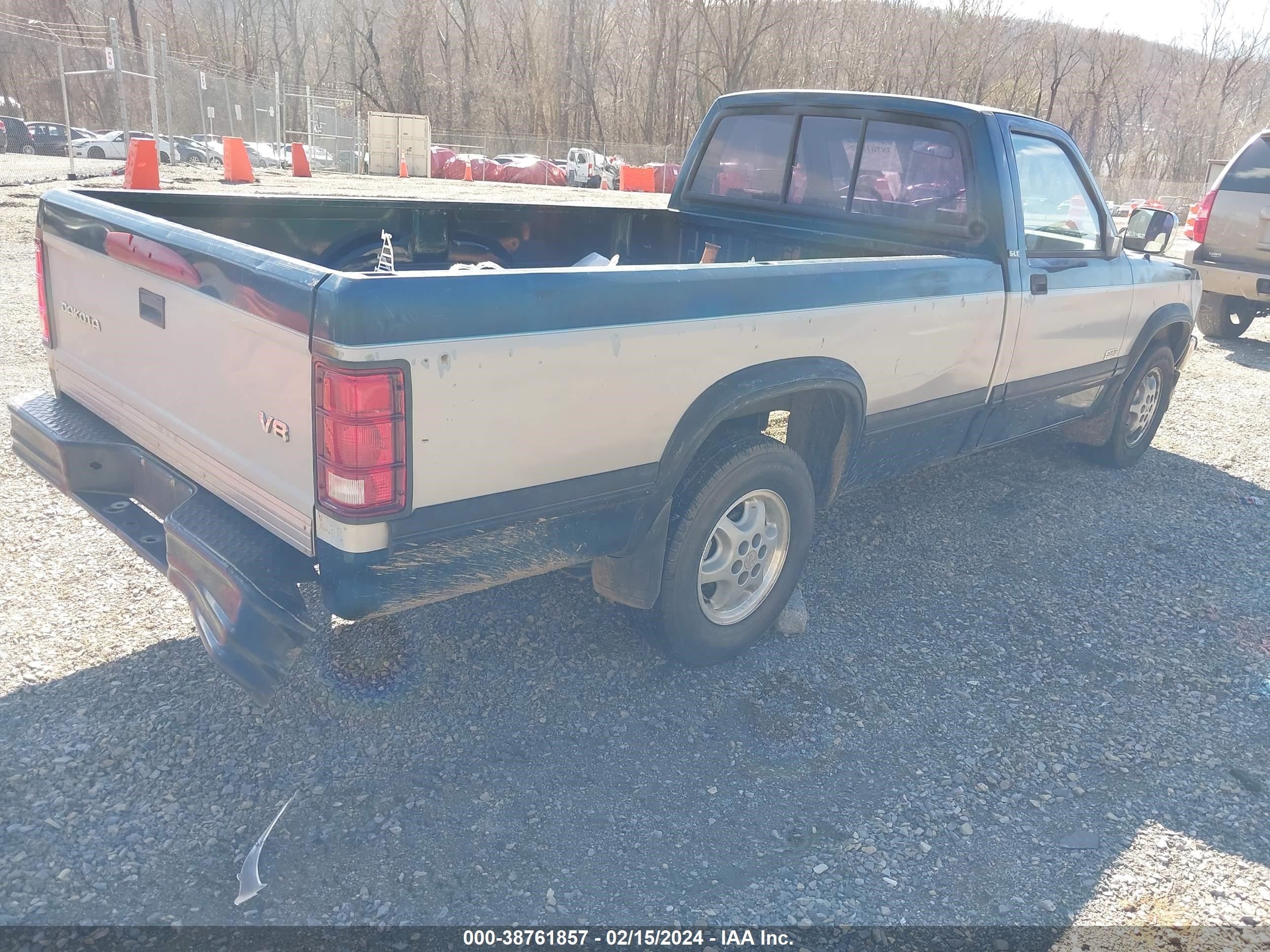 Photo 3 VIN: 1B7HL26Y1SS372991 - DODGE DAKOTA 