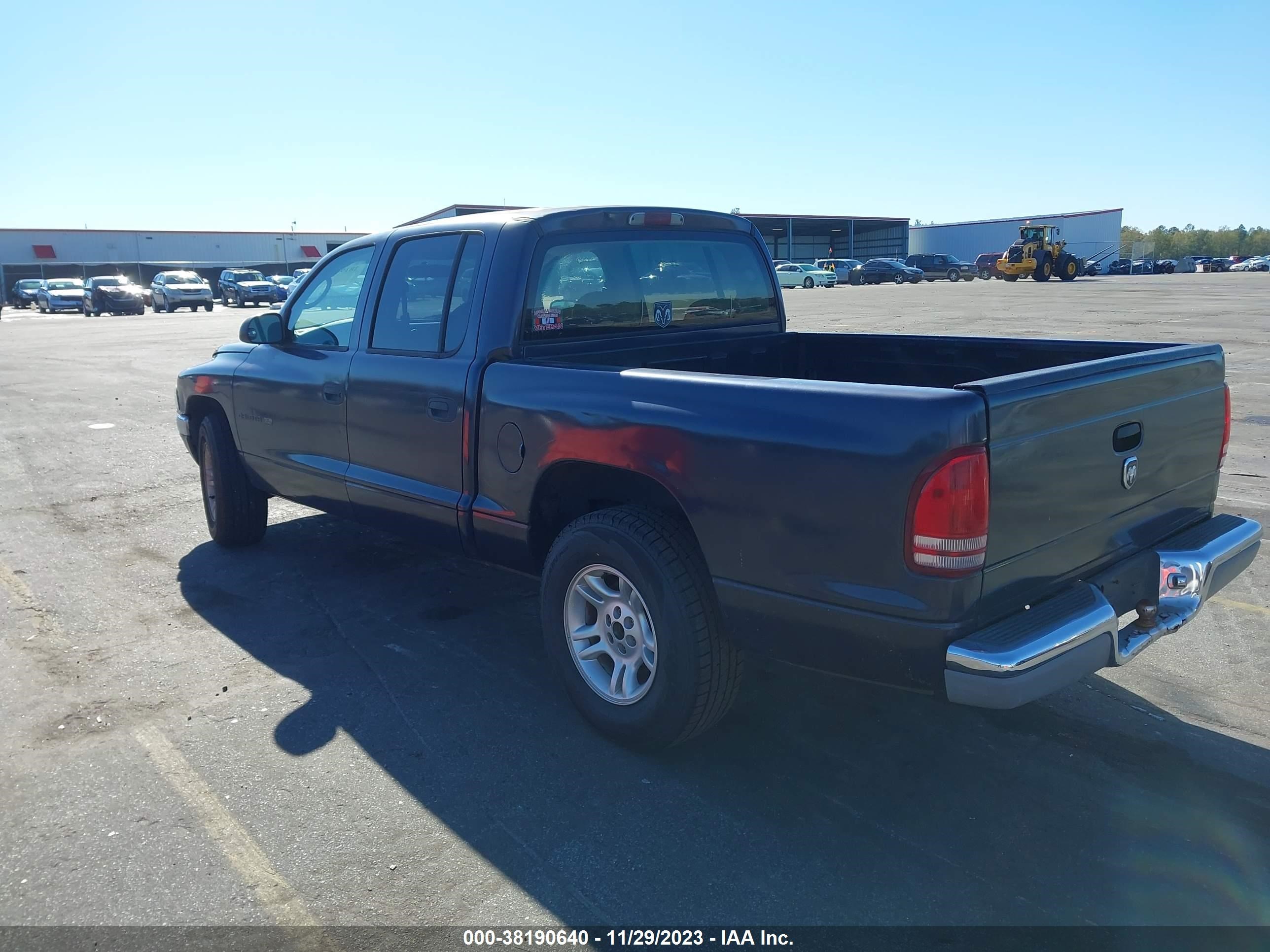 Photo 2 VIN: 1B7HL48X02S500766 - DODGE DAKOTA 