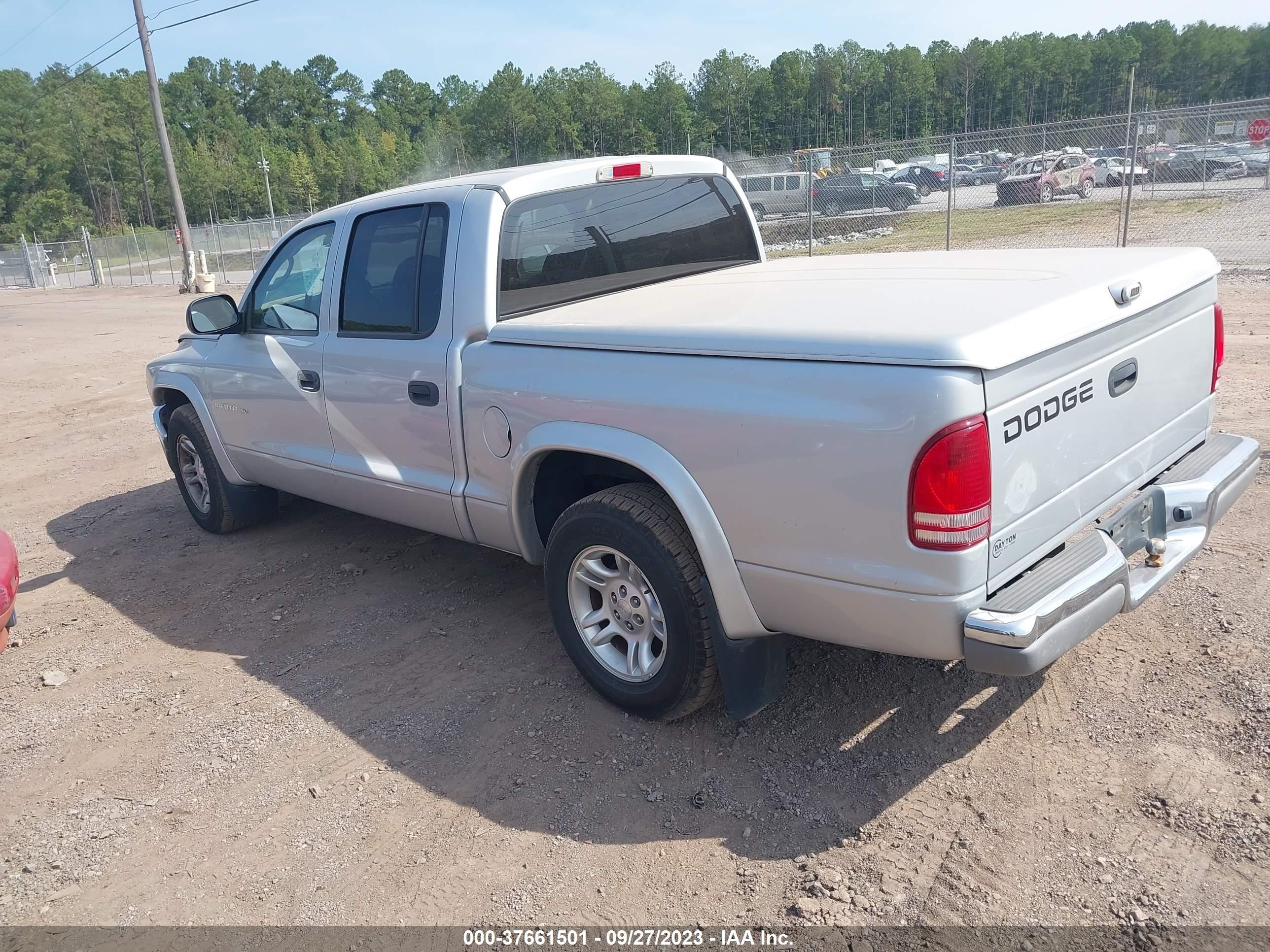 Photo 2 VIN: 1B7HL48X02S699690 - DODGE DAKOTA 