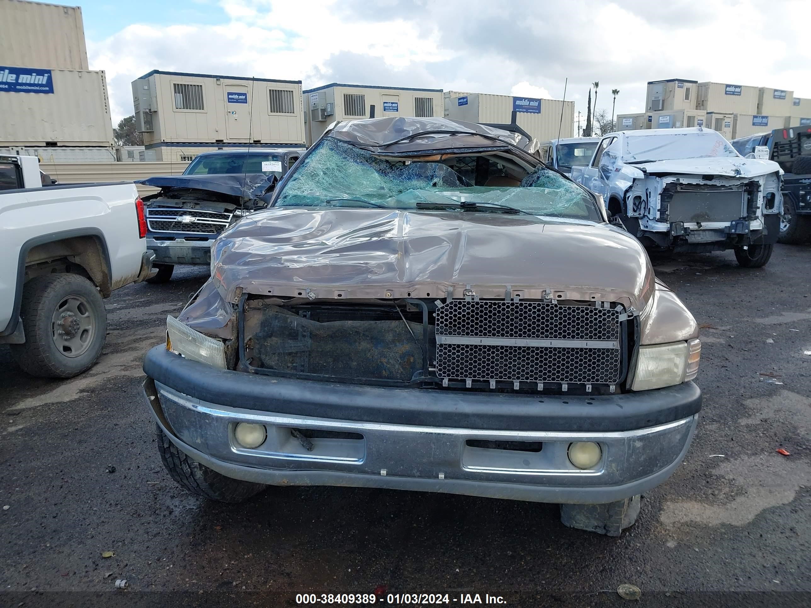 Photo 11 VIN: 1B7KC23721J235984 - DODGE RAM 