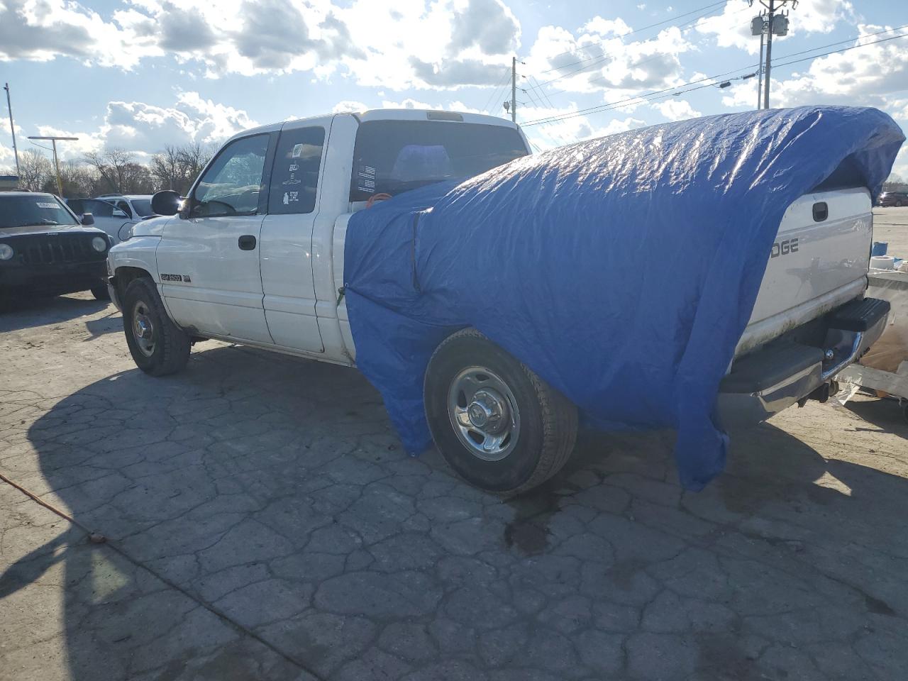 Photo 1 VIN: 1B7KC23Z7WJ172938 - DODGE RAM 