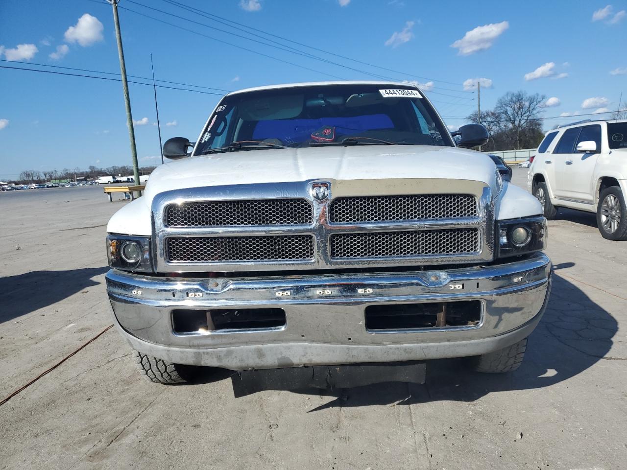 Photo 4 VIN: 1B7KC23Z7WJ172938 - DODGE RAM 