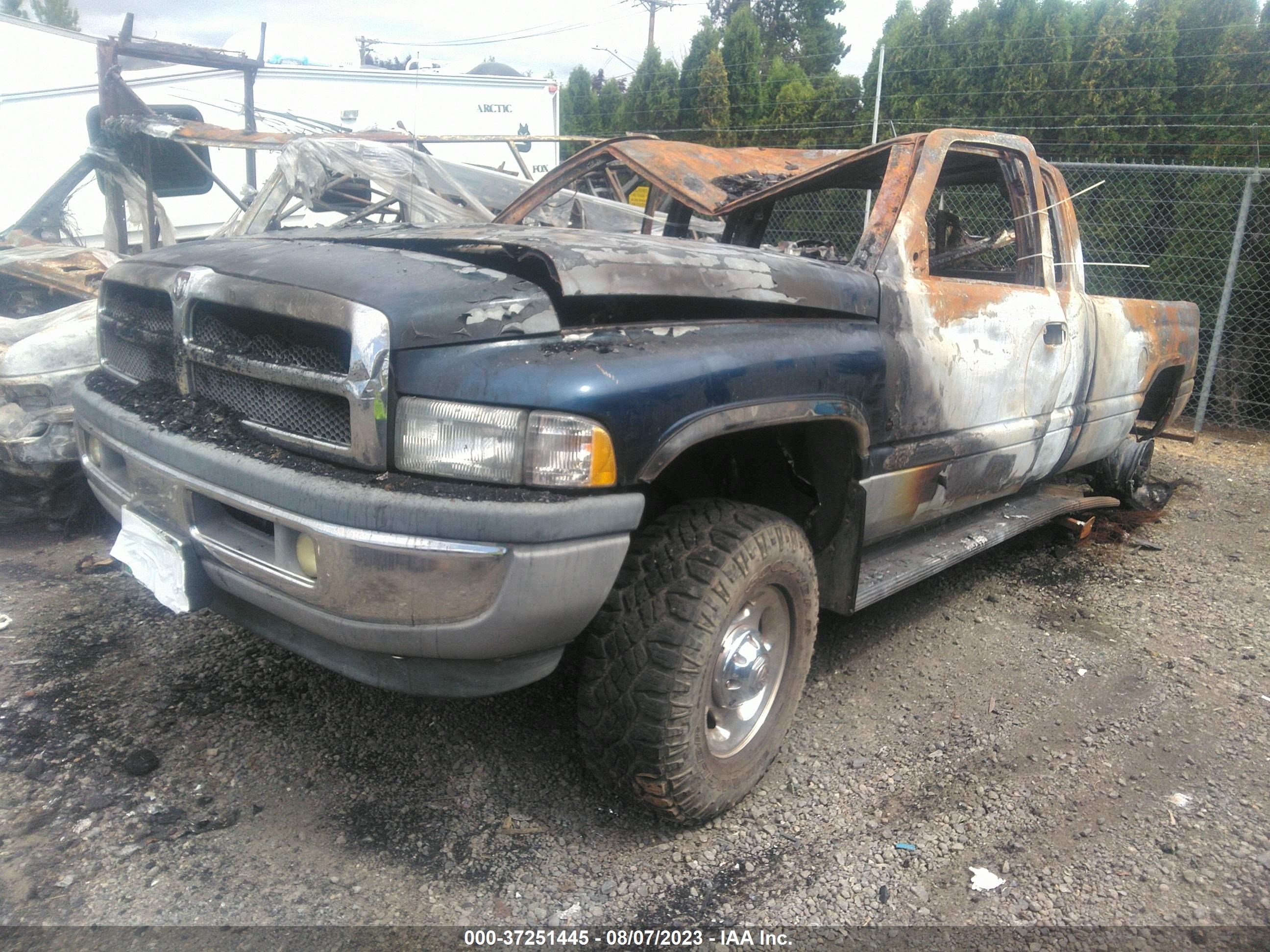 Photo 1 VIN: 1B7KF23611J599456 - DODGE RAM 