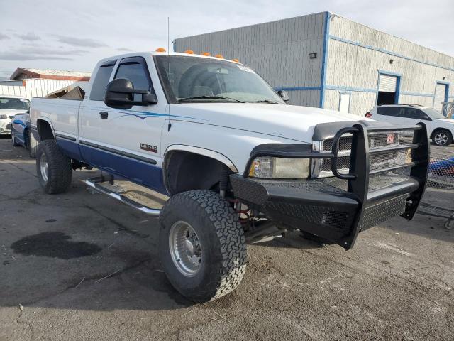 Photo 3 VIN: 1B7KF2361XJ650110 - DODGE RAM 2500 