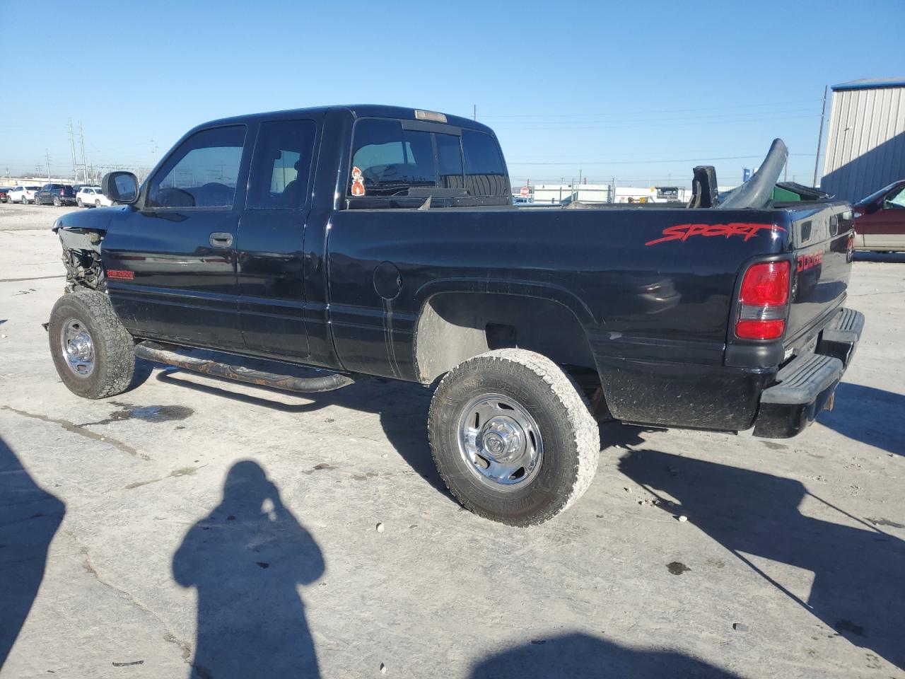 Photo 1 VIN: 1B7KF2362WJ205759 - DODGE RAM 